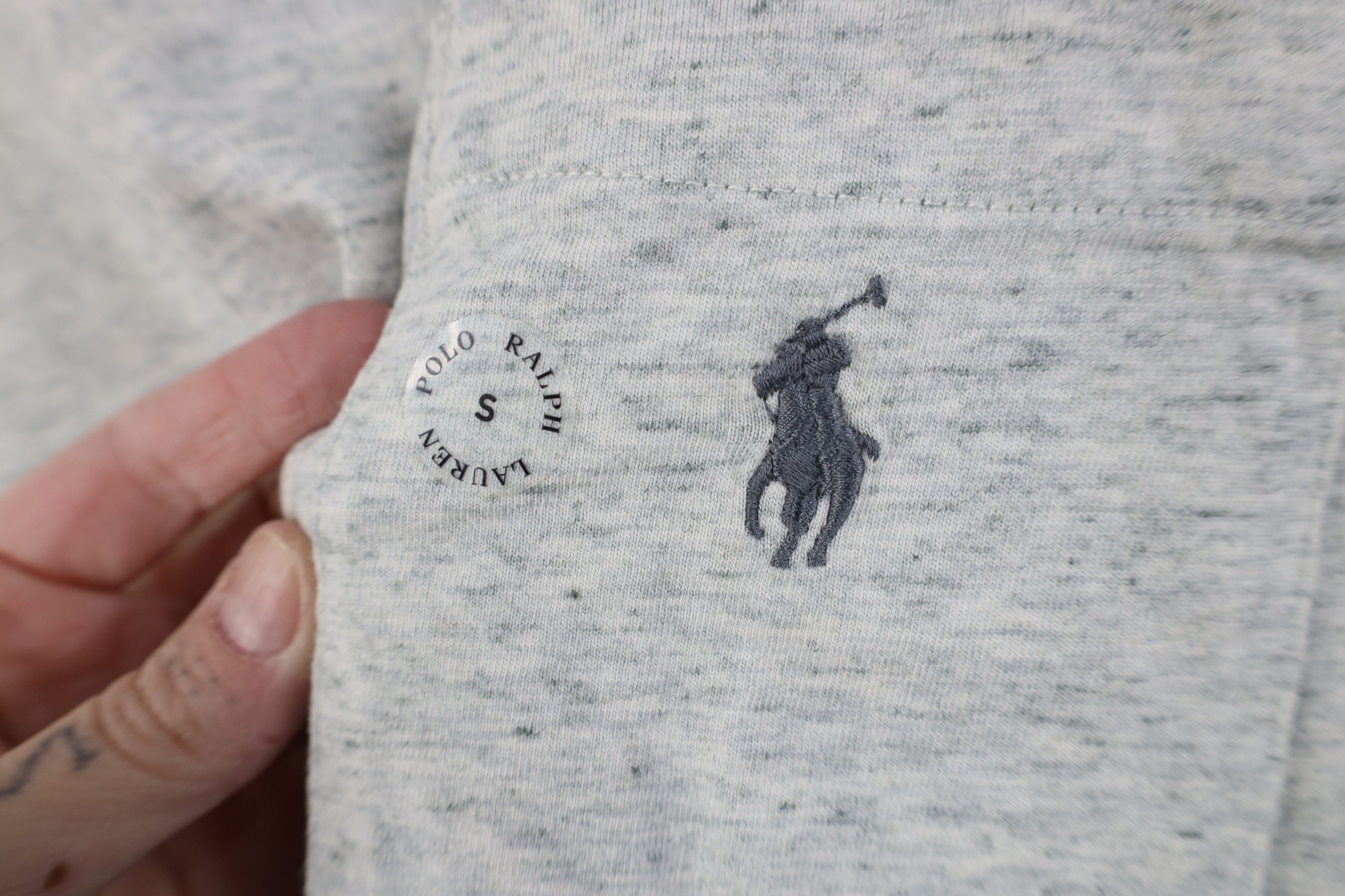 Polo Ralph Lauren Deadstock Vintage Y2K Ralph Lauren Knit Pocket T-Shirt Gray Size US S / EU 44-46 / 1 - 4 Thumbnail