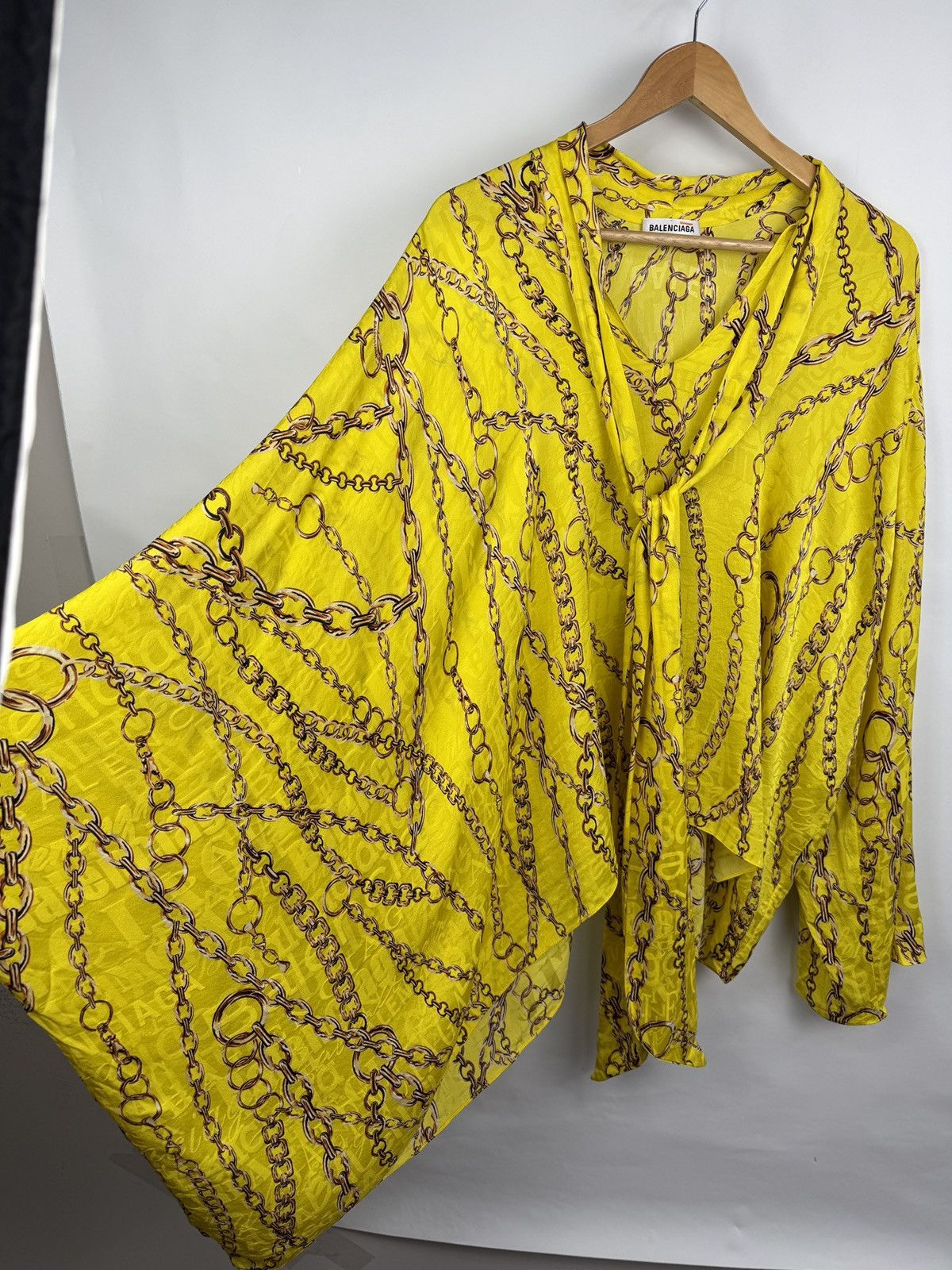 Balenciaga 🇮🇹 SS19 Balenciaga Chain Print Silk Blouse Baroque Style Size ONE SIZE - 11 Thumbnail