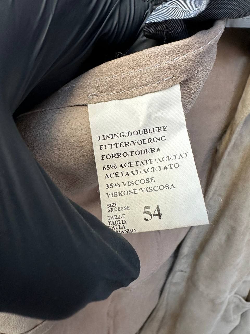 Armani Collezioni Armani Collezioni Velour Coat Vintage Single-Breasted Size XL / US 12-14 / IT 48-50 - 15 Thumbnail