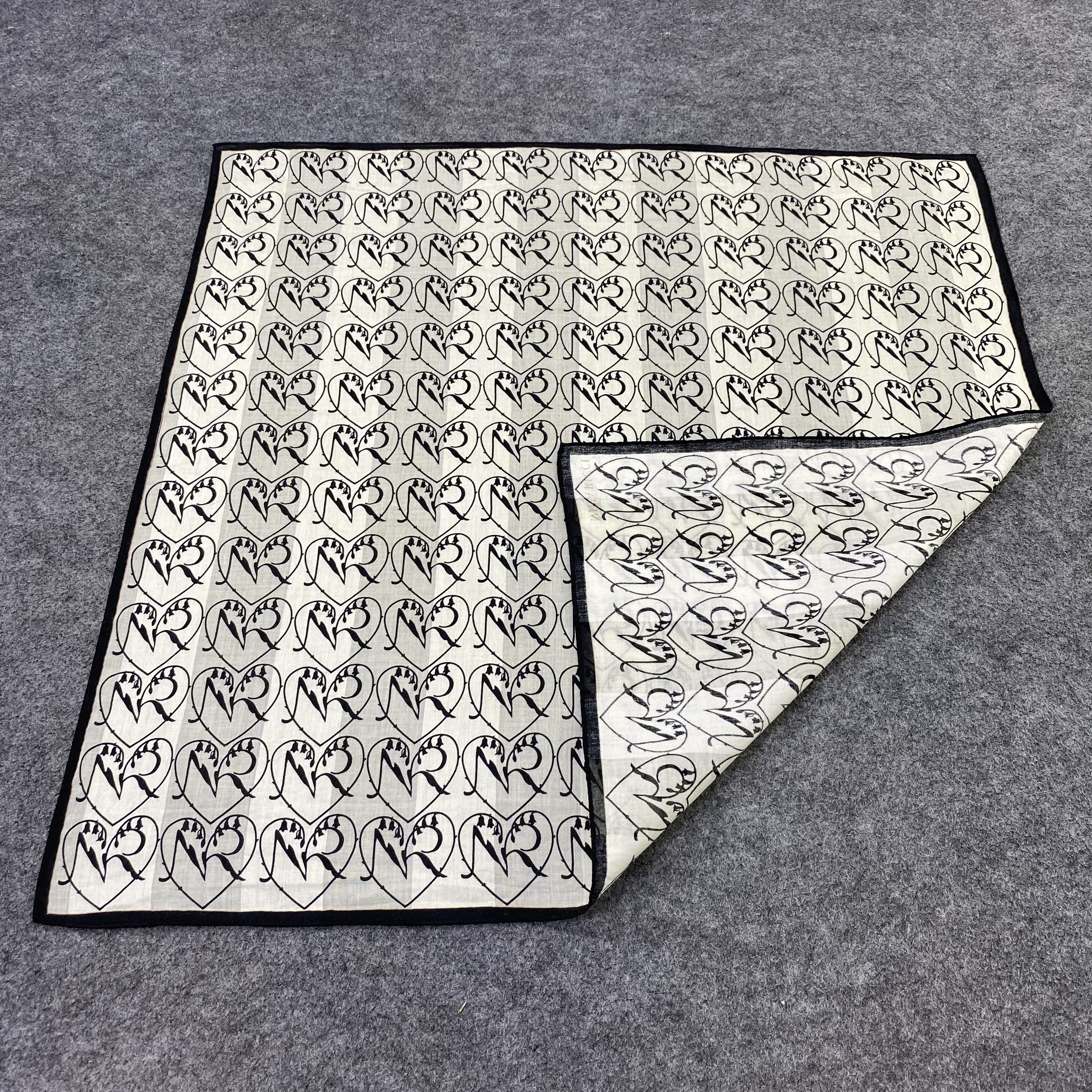 Nina Ricci Nina Ricci Handkerchief / Bandana / Neckerchief-B2347 Size ONE SIZE - 4 Thumbnail