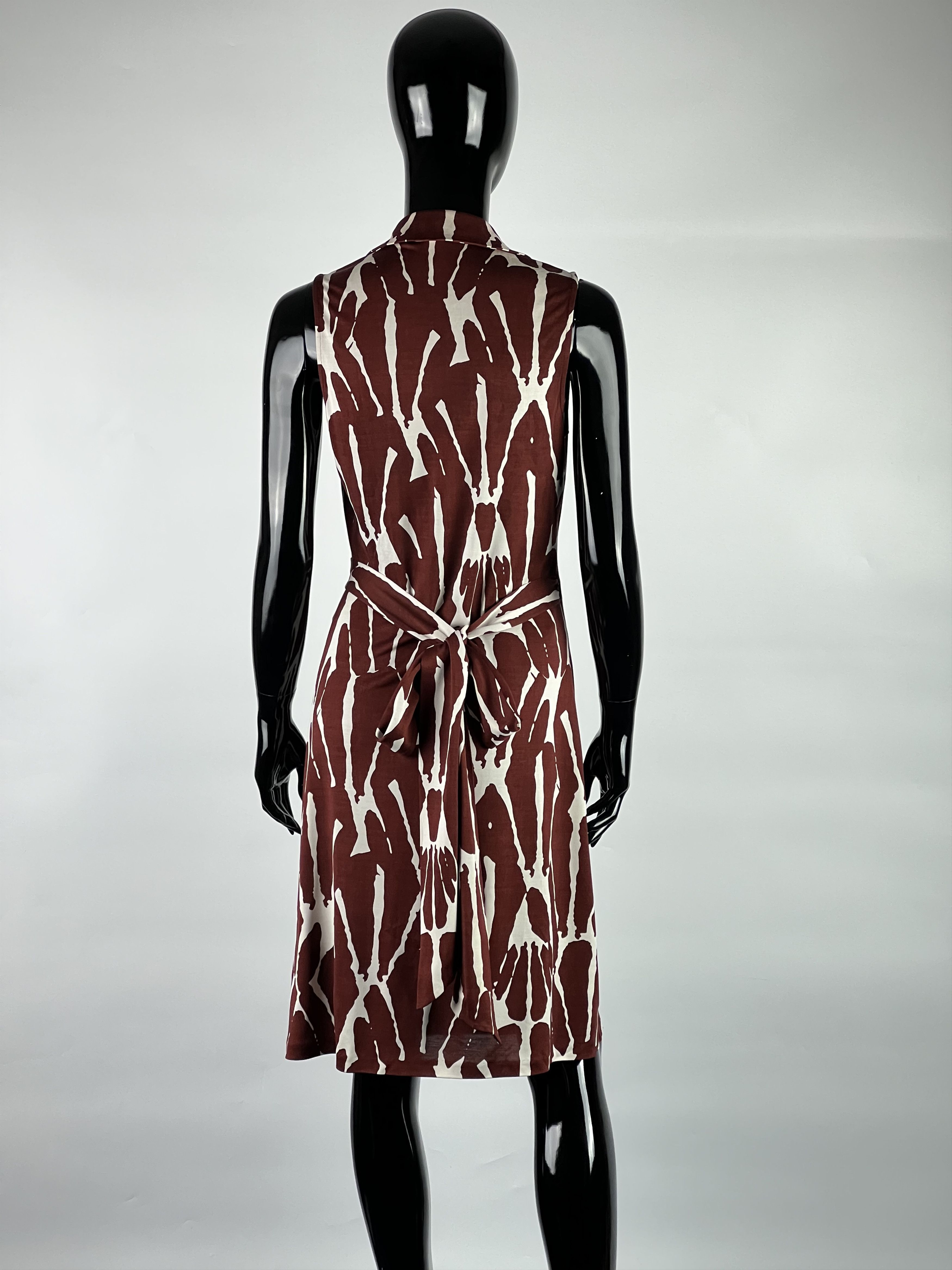 Diane von Furstenberg × Vintage Diane Von Furstenberg 100% Silk Sleeveless Wrap Dress US 8 Size M / US 6-8 / IT 42-44 - 2 Thumbnail