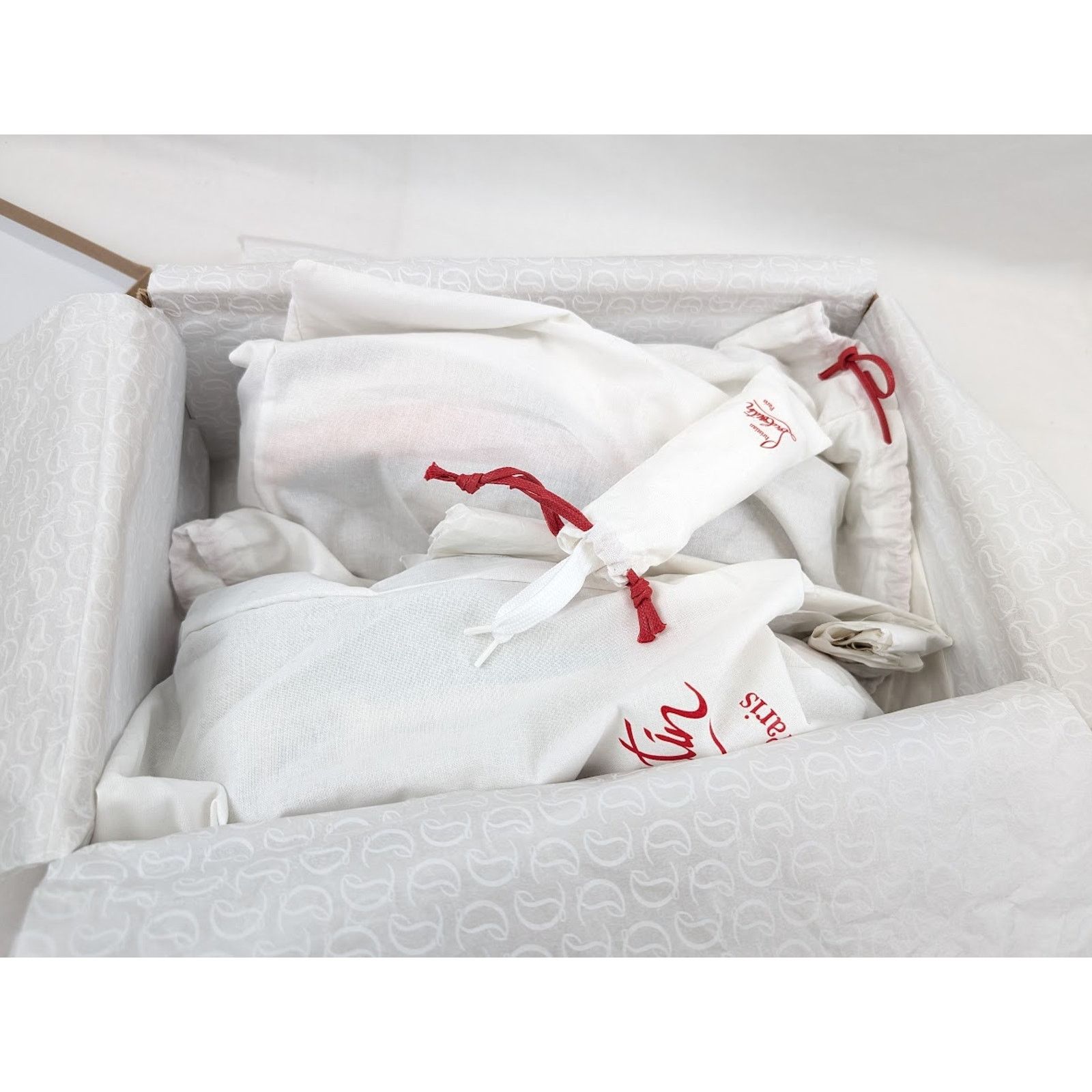 Christian Louboutin o1rshd1 Astro Loubi Flat Sneakers in Multi Foam/Navy Size US 9 / EU 42 - 19 Thumbnail