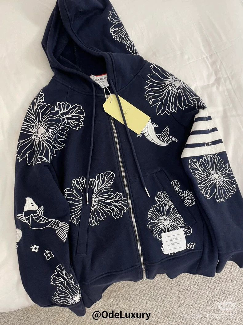 Thom Browne Thom browne Dark blue four-striped embroidered carp flower Size US S / EU 44-46 / 1 - 8 Thumbnail