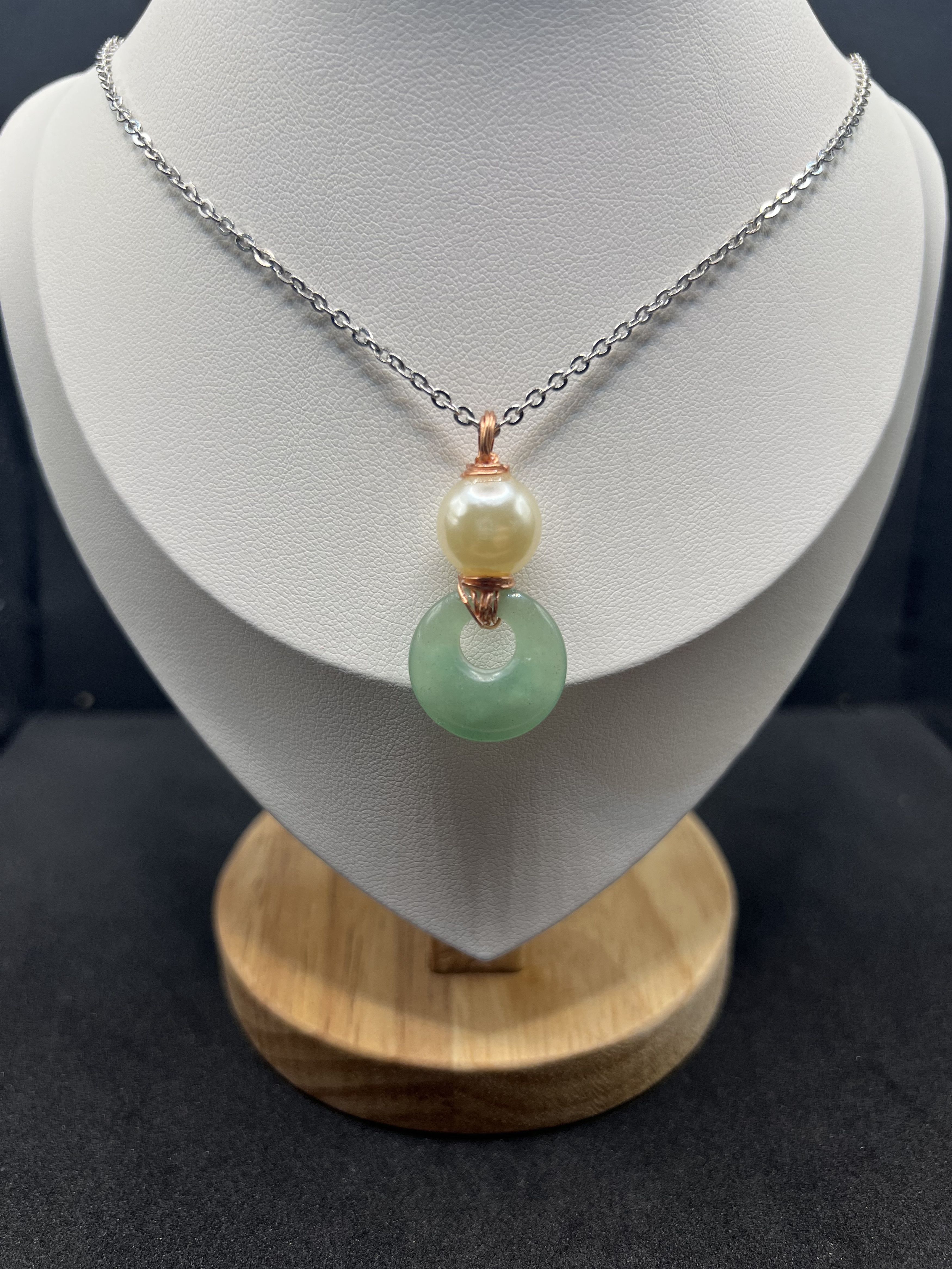 Jewelry Green Jade chain necklace with pearl bead Size ONE SIZE - 3 Thumbnail