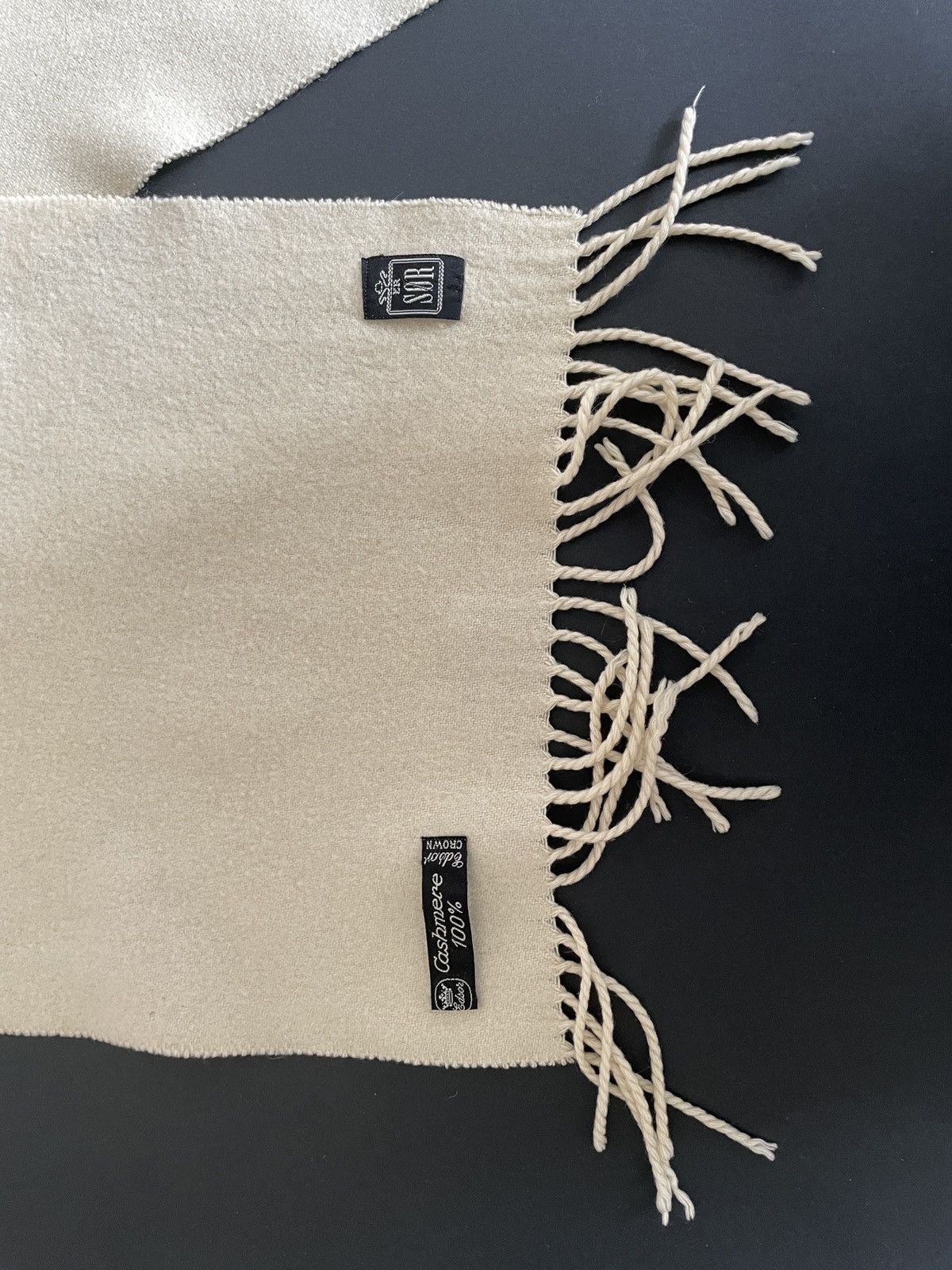 Other SØR / Edsor Crown 100% Cashmere Scarf Beige Size ONE SIZE - 3 Thumbnail