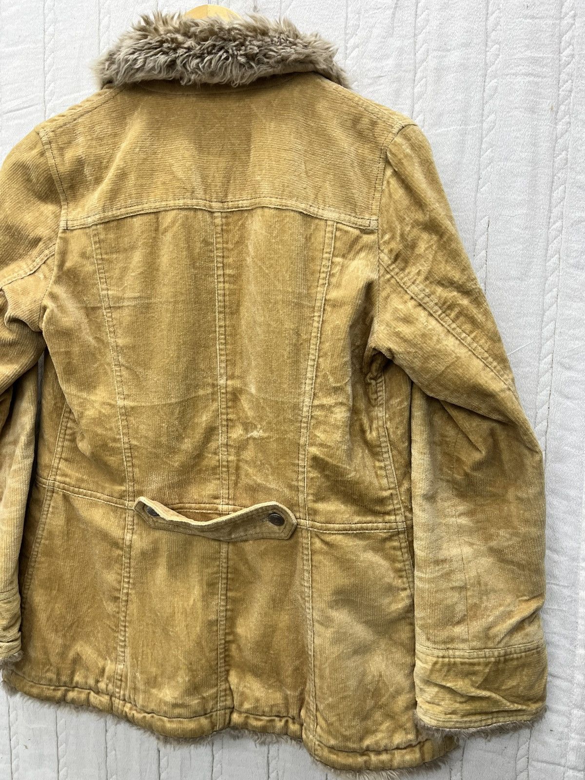 Burberry BURBERRY BLUE LABEL FUR CORDUROY JACKET Size S / US 4 / IT 40 - 7 Thumbnail