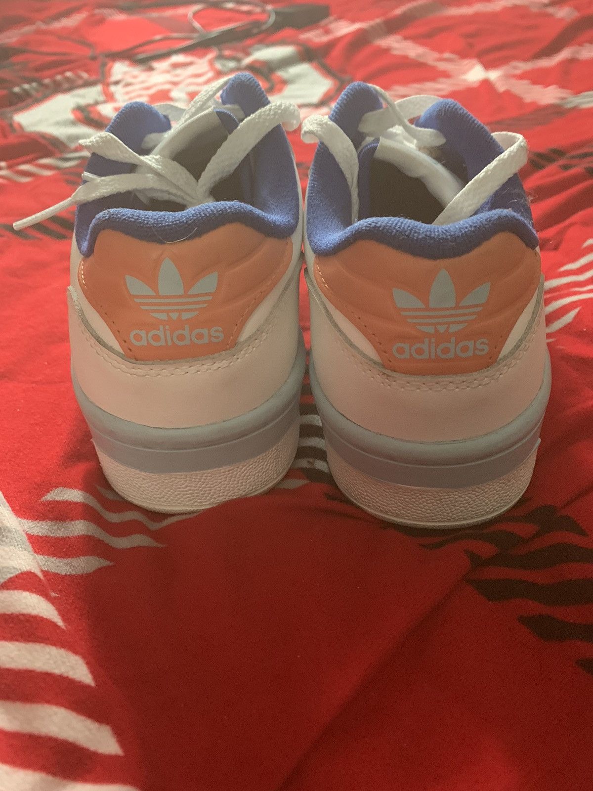 Adidas *New* adidas low top Size US 7.5 / EU 40-41 - 1 Thumbnail