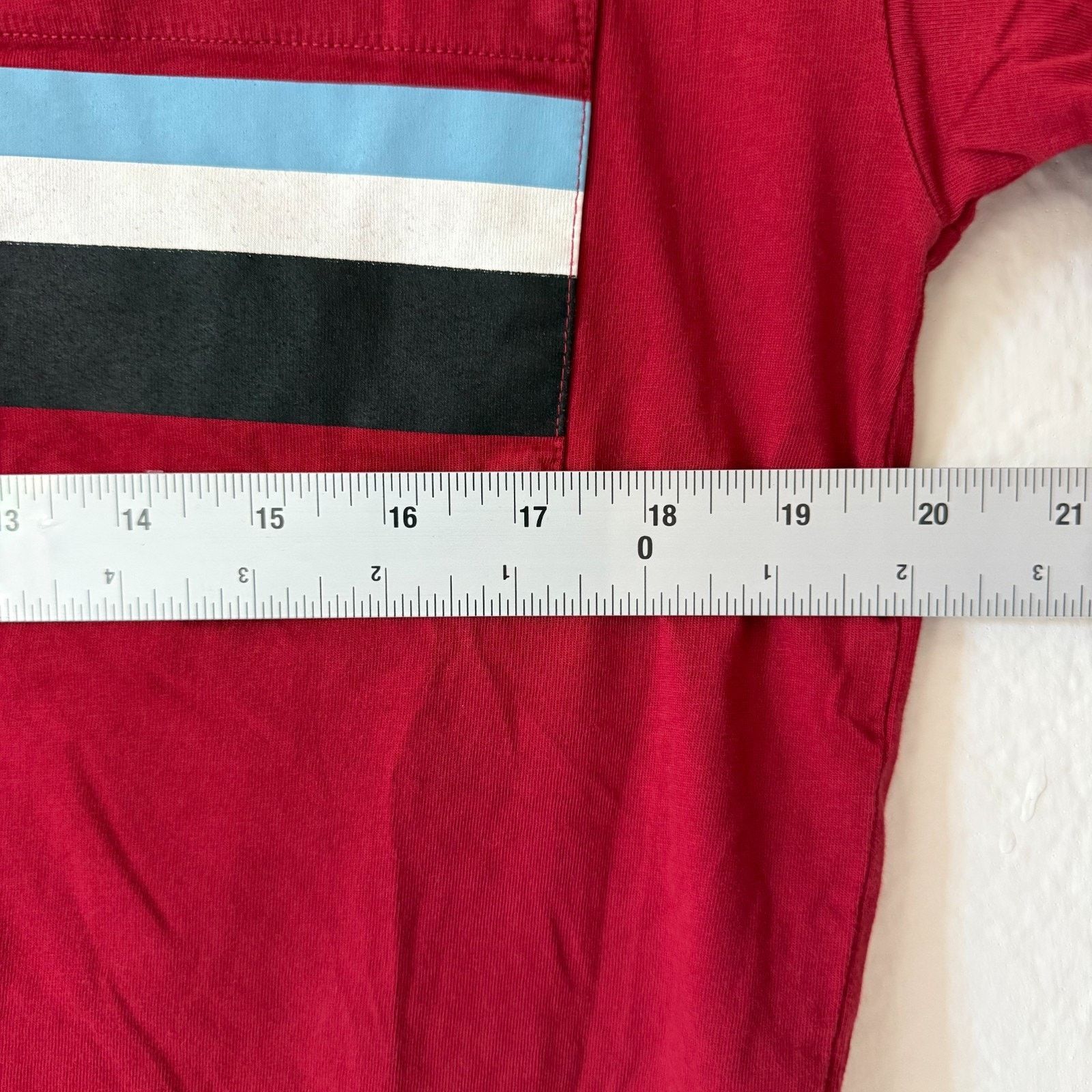 Victoria's Secret PINK Victoria’s Secret V-Neck Pocket Tee L Red LOVE PINK Size L / US 10 / IT 46 - 6 Thumbnail
