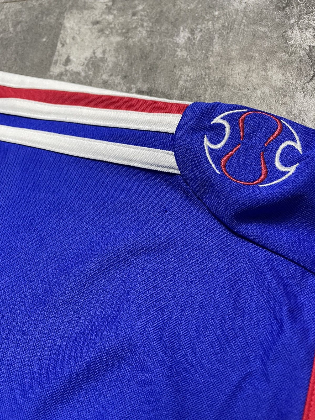 Adidas Vintage France Home 2005 Soccer Jersey rare Size L Size US L / EU 52-54 / 3 - 4 Thumbnail