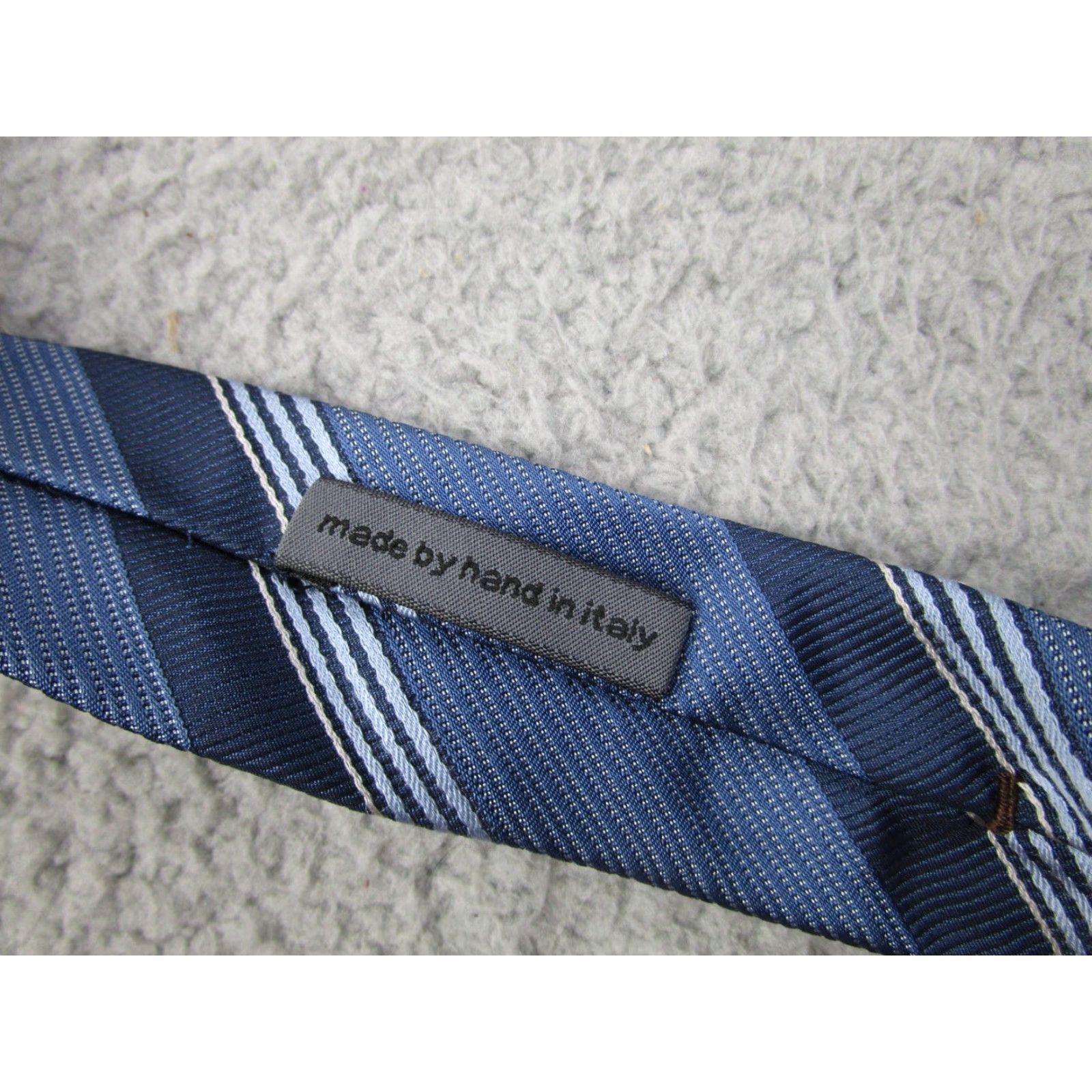 John Varvatos John Varvatos Tie Blue Striped Silk Hand Made Italy preppy formal business Linen Blend, Silk, Silk Blend 3" Width One Size Men Tie Vintage: No Size ONE SIZE - 4 Thumbnail