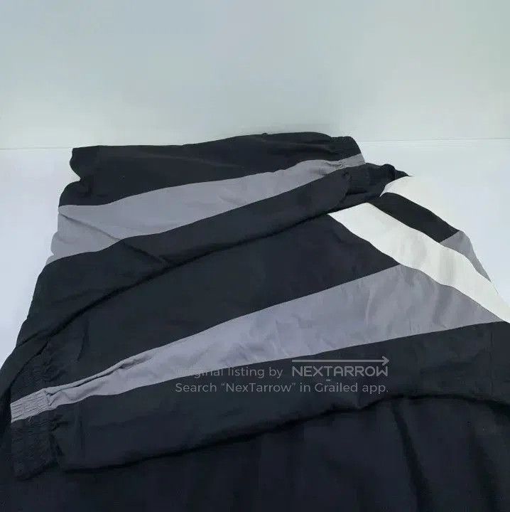 Balenciaga Balenciaga Colorblock Zip-Up Long Sleeve Jacket for Men. Size US L / EU 52-54 / 3 - 8 Thumbnail