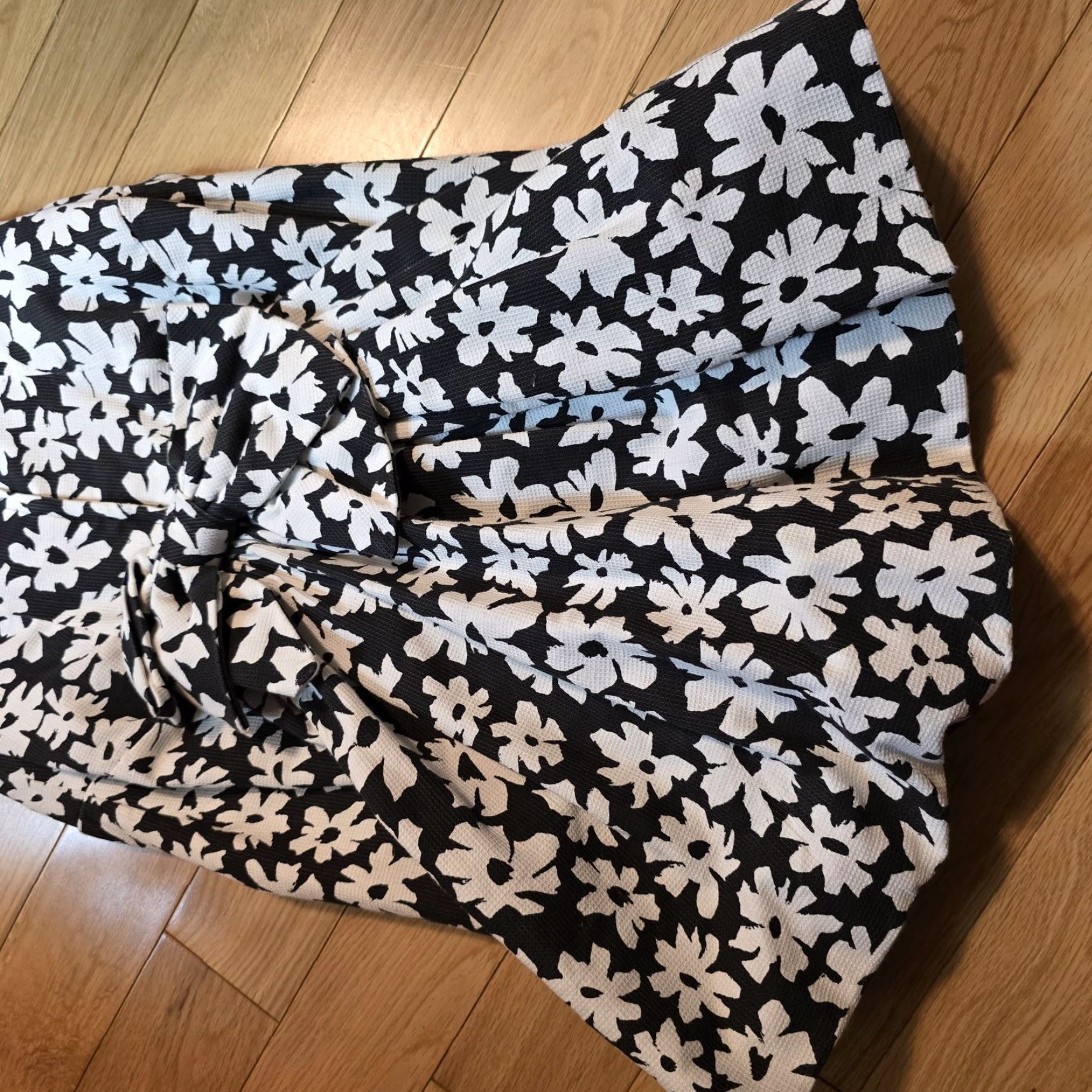 Vintage VINTAGE Victor Costa Dress Strapless Maxi White Polka Dot Flower Kick Pleat Size 2 Womens Size XS / US 0-2 / IT 36-38 - 5 Thumbnail