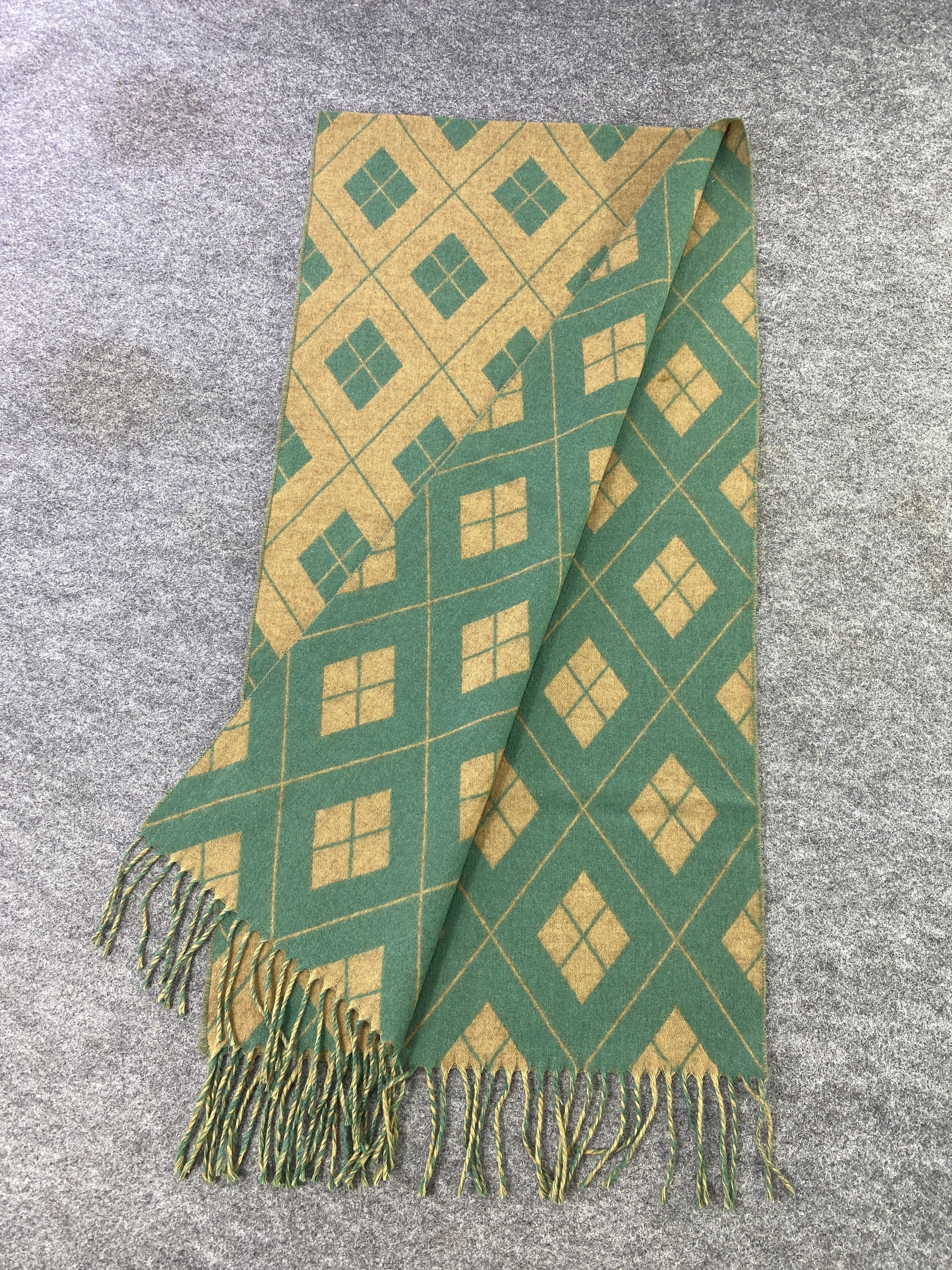 Hardy Amies Hardy Amies Scarf / Muffler / Neckwear -T679 Size ONE SIZE - 3 Thumbnail