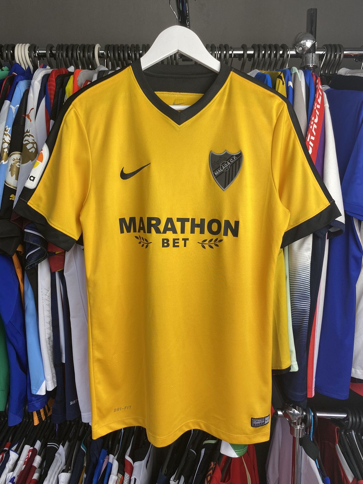 Nike 2016/17 NIKE MALAGA #21 JONY AWAY SOCCER FOOTBALL JERSEY Size US M / EU 48-50 / 2 - 1 Thumbnail