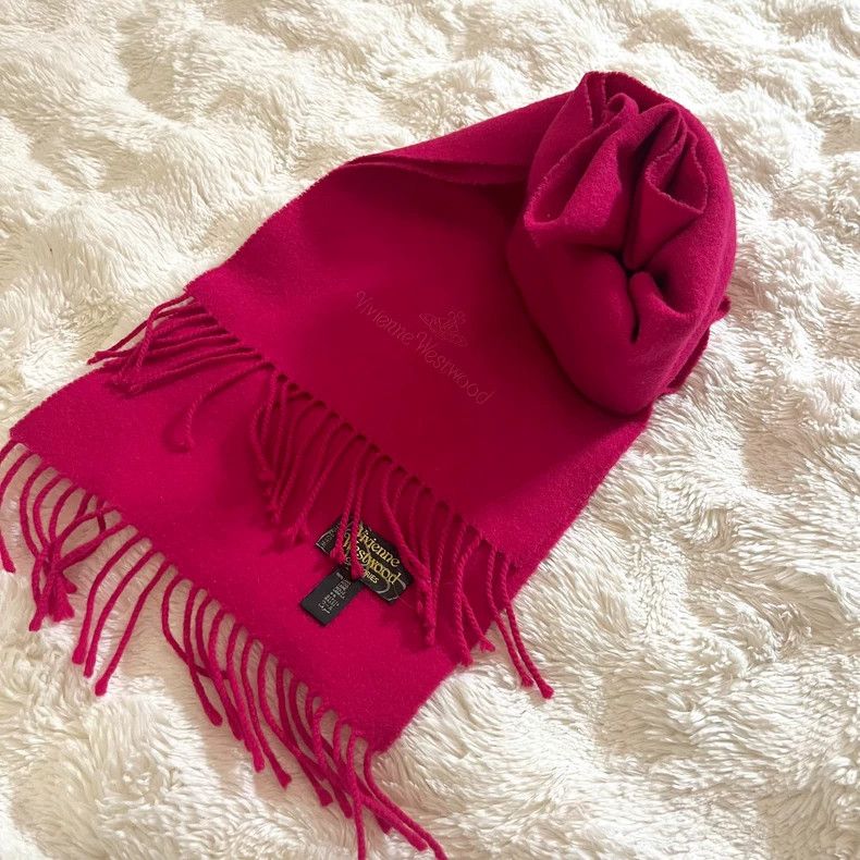 Vivienne Westwood Vivienne Westwood Pink wool scarf Saturn embroidery used Size ONE SIZE - 1 Thumbnail