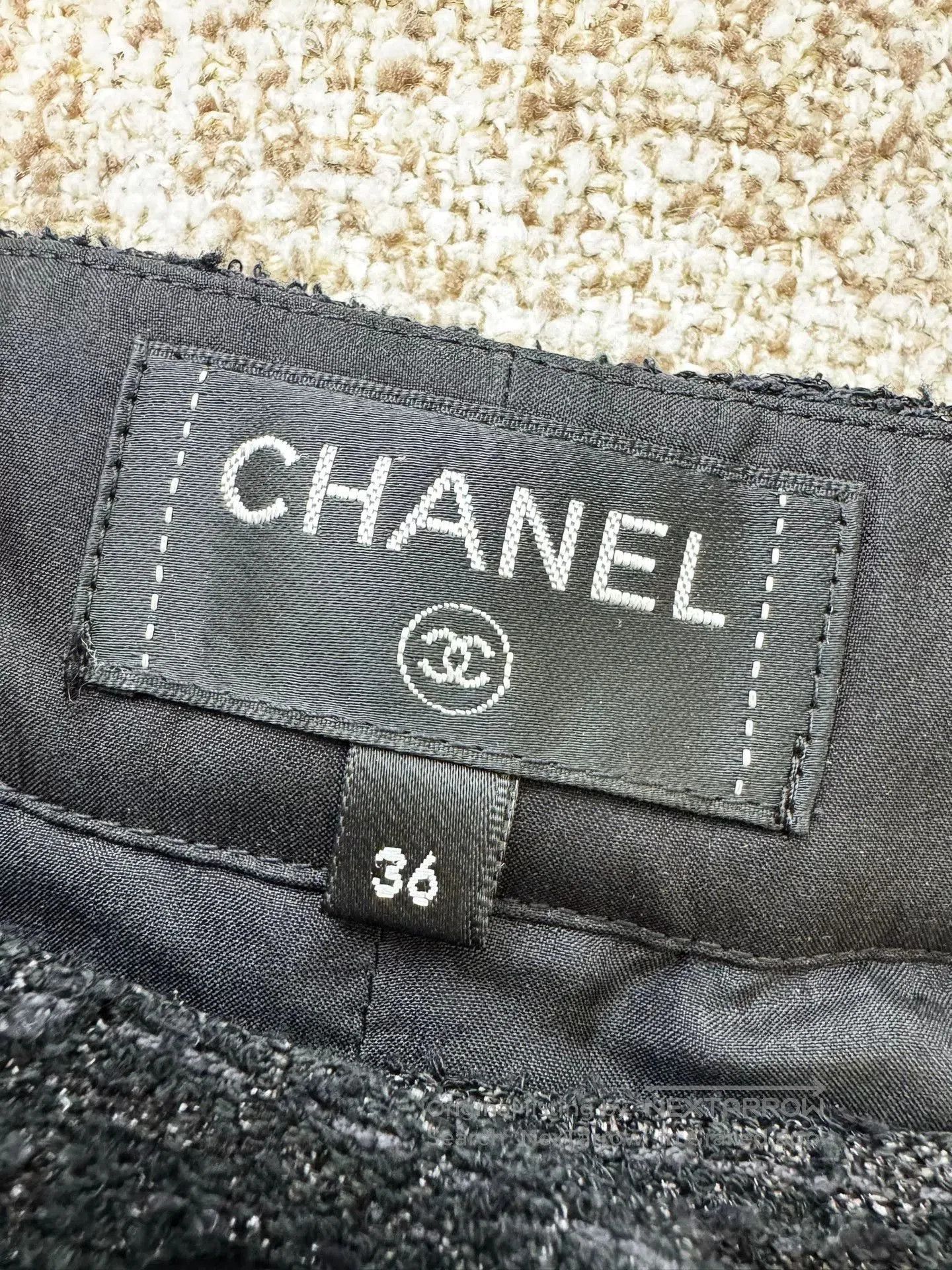 Chanel Chanel 20P Silver Trim Black Tweed Shorts. Size US 36 / EU 52 - 3 Thumbnail
