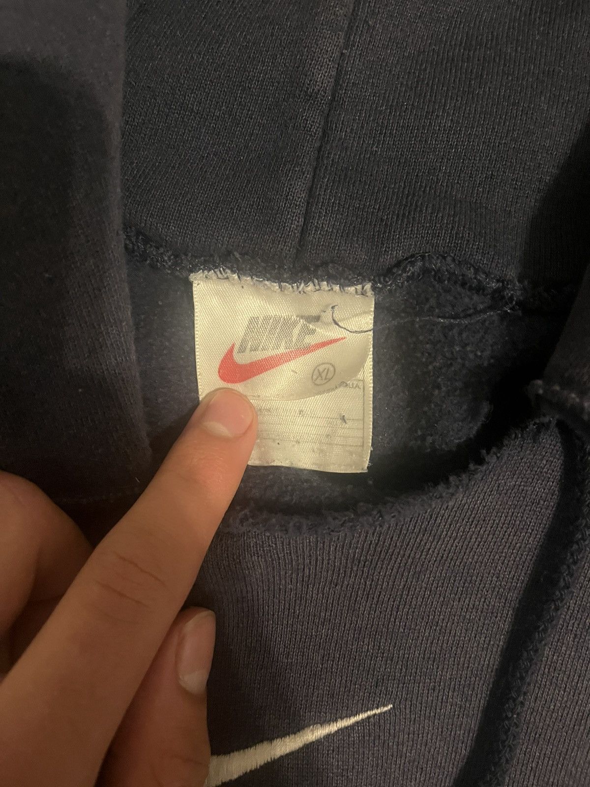 Nike × Vintage Navy Nike center swoosh red tag hoodie Size US L / EU 52-54 / 3 - 3 Thumbnail