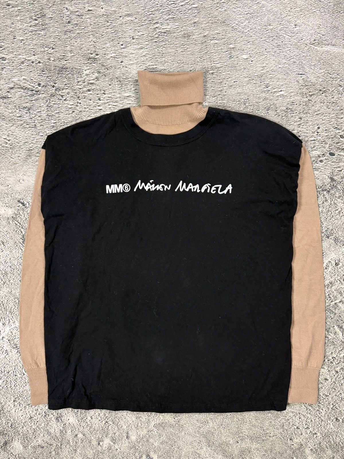 Maison Margiela MM6 Maison Margiela Beige/Black turtleneck sweater T-shirt Size US S / EU 44-46 / 1 - 1 Thumbnail