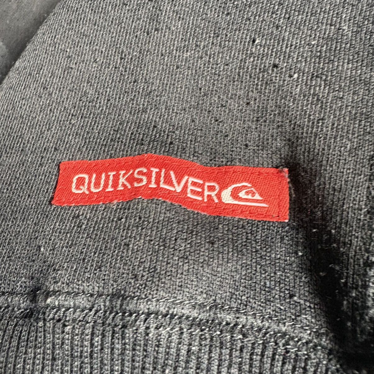 Quiksilver Vintage Quiksilver Embroidery Logo Distressed Sweatshirt Size US XL / EU 56 / 4 - 4 Thumbnail