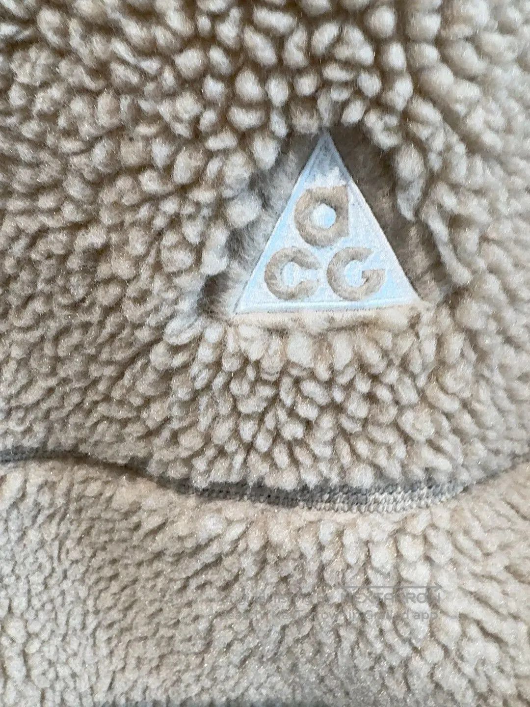 Nike ACG Nike ACG Sherpa Jacket, Tan Color. Size US L / EU 52-54 / 3 - 4 Thumbnail