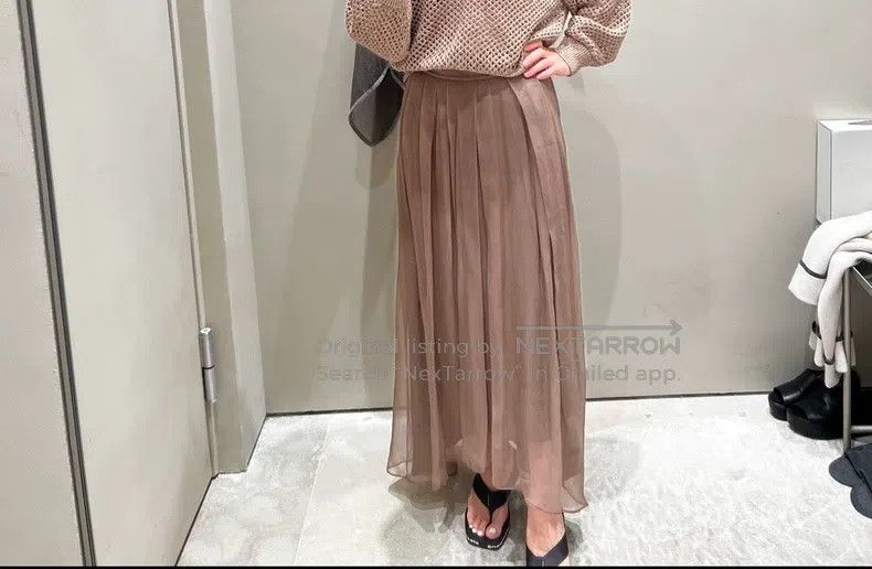 Brunello Cucinelli Brunello Cucinelli Classic Skirt, Nude Color Size 25" / US 0 / IT 36 - 4 Thumbnail