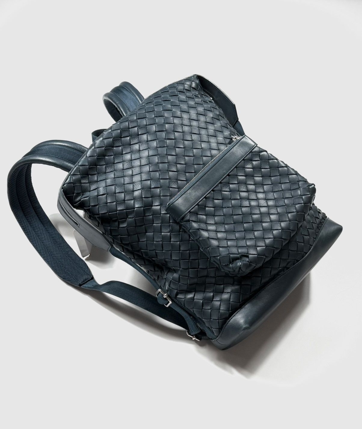 Bottega Veneta Bottega Veneta Intrecciato Leather Backpack Size ONE SIZE - 2 Thumbnail