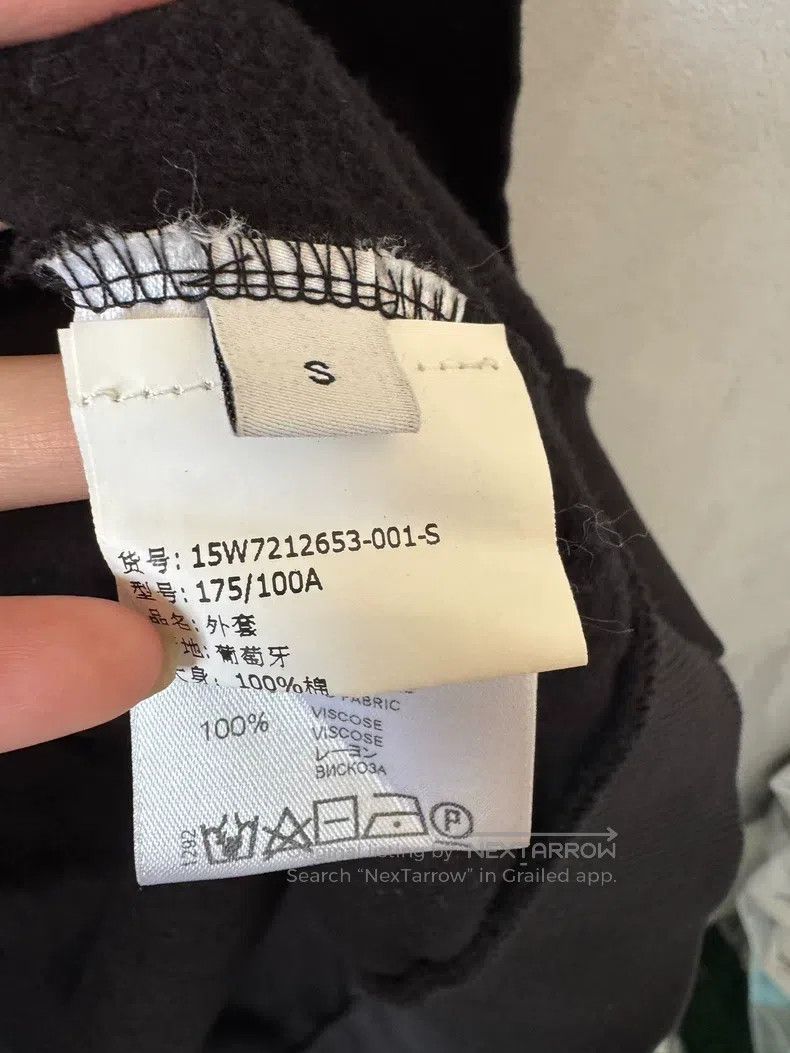 Givenchy Givenchy Hooded sweatshirt with holes and damage in black Size US S / EU 44-46 / 1 - 3 Thumbnail