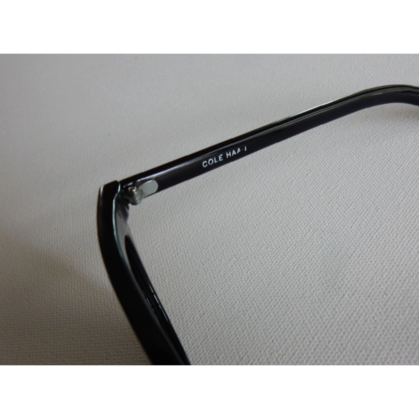 Cole Haan Cole Haan Black Sunglasses User: Cole Haan Black Sunglasses Size ONE SIZE - 4 Thumbnail