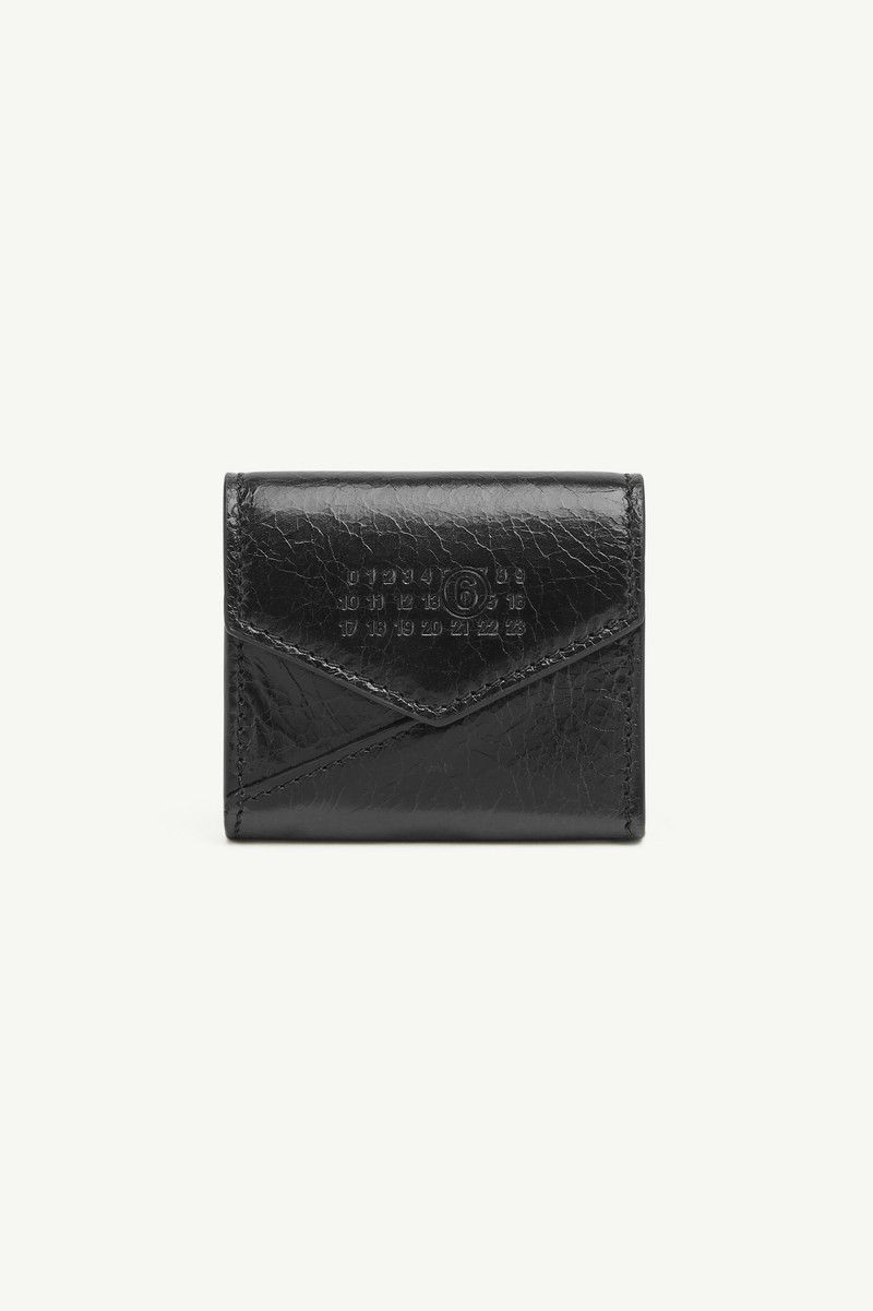 Maison Margiela o1mle0126 Size: OS / Unisex Japanese 6 Airpods Case in Black Size ONE SIZE - 1 Thumbnail