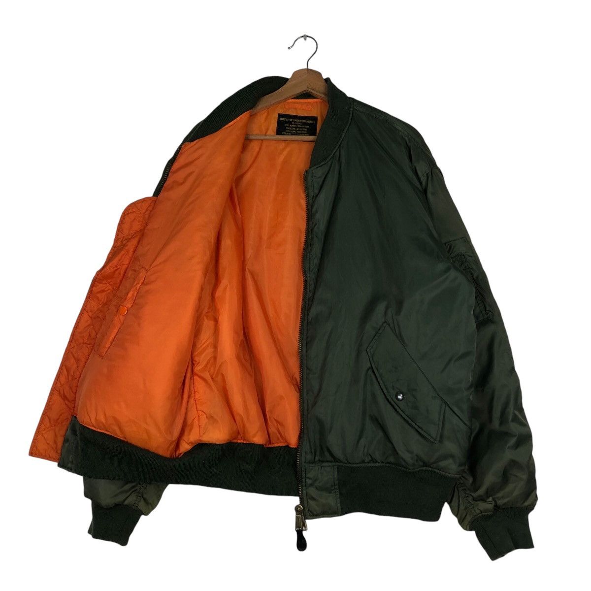 Japanese Brand Vintage RiotRiot Bomber Jacket Military Design Issey Miyake Size US L / EU 52-54 / 3 - 12 Thumbnail