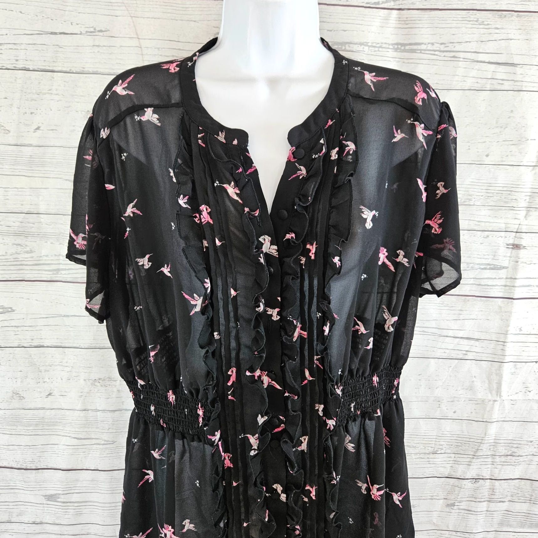 Torrid Torrid Womens Button Front Top Sz 2 Black Pink Hummingbird Print Semi Sheer Blouse Short Sleeve Plus Size Size XXL / US 16-18 / IT 52-54 - 2 Thumbnail