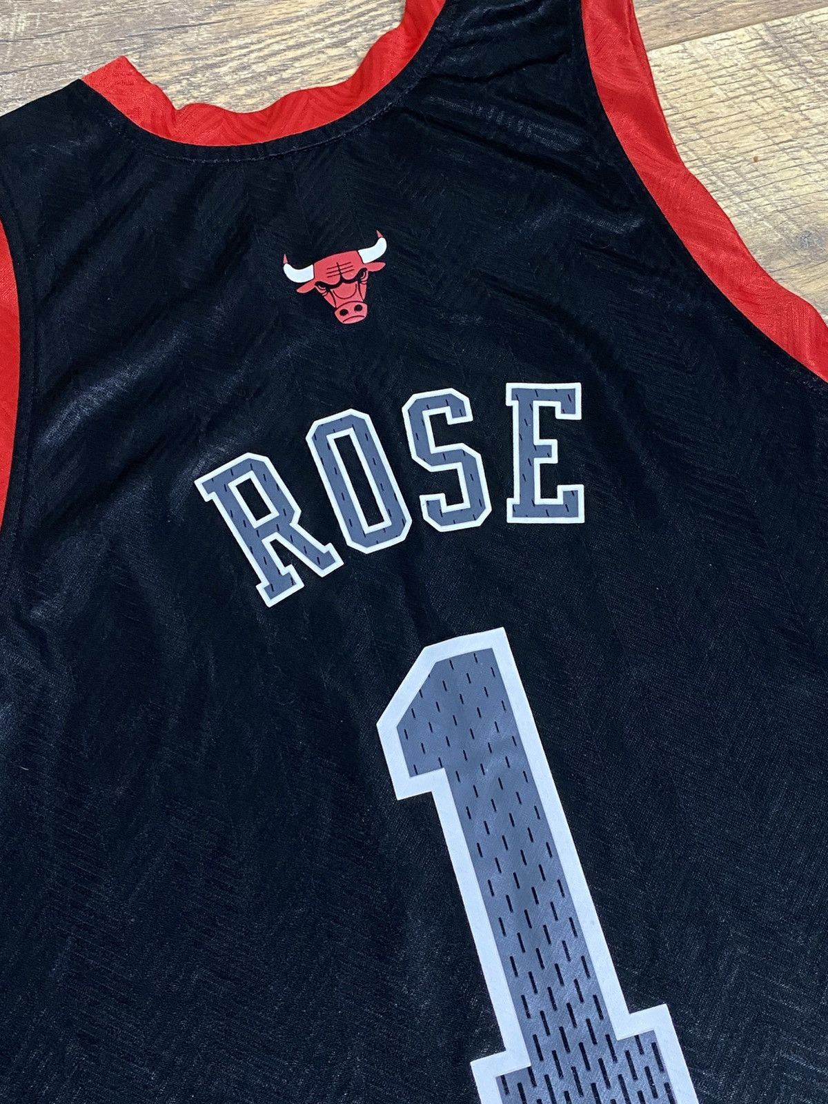 Adidas Very Rare Vtg Adidas Bulls #1 Rose Swingman Jersey M Size US M / EU 48-50 / 2 - 7 Thumbnail