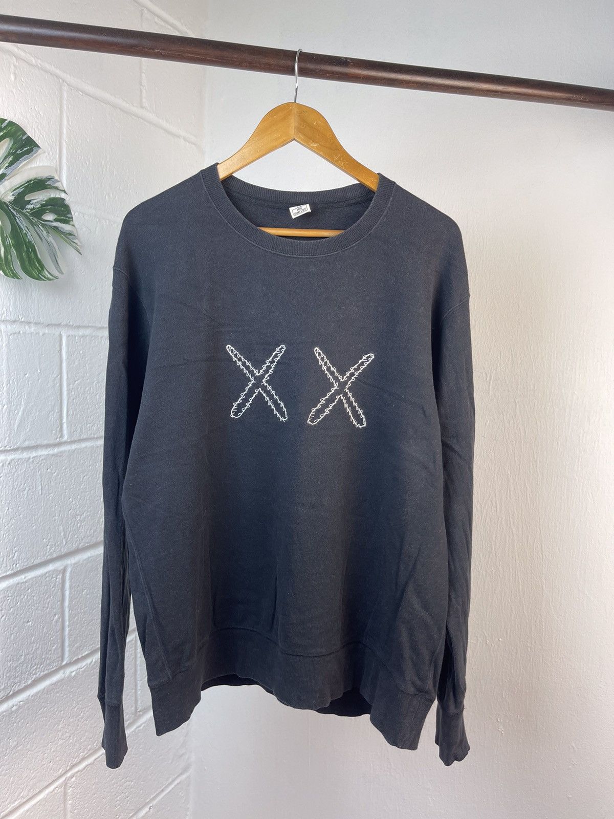 image of Kaws X Sesame Street X Ut Crewneck in Black, Men's (Size XL)