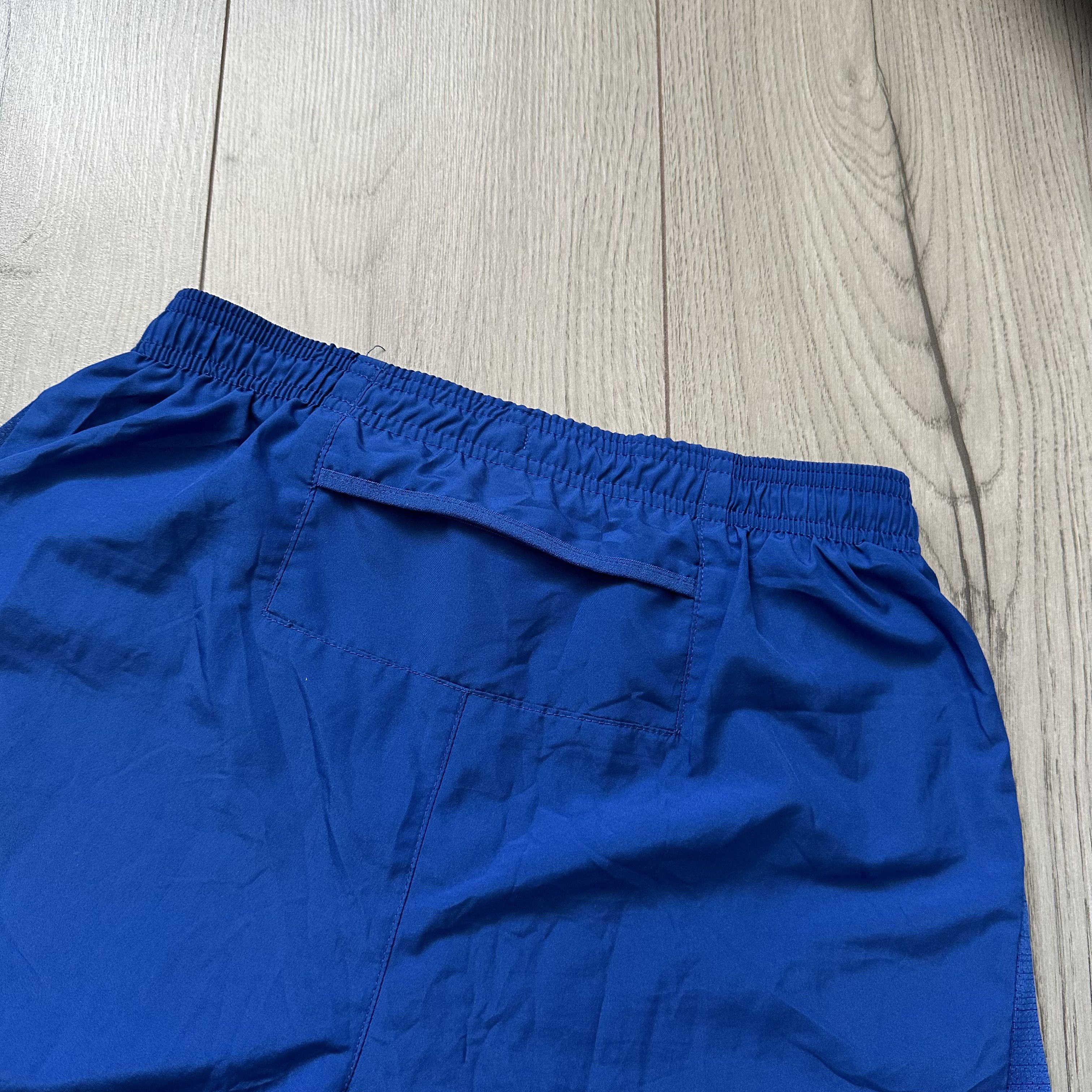 Nike Nike Reflective Swoosh Nylon Drill Shorts Size US 30 / EU 46 - 9 Thumbnail