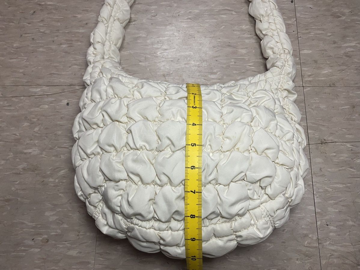 Cos × Designer COS quilted messenger bag Size ONE SIZE - 11 Thumbnail