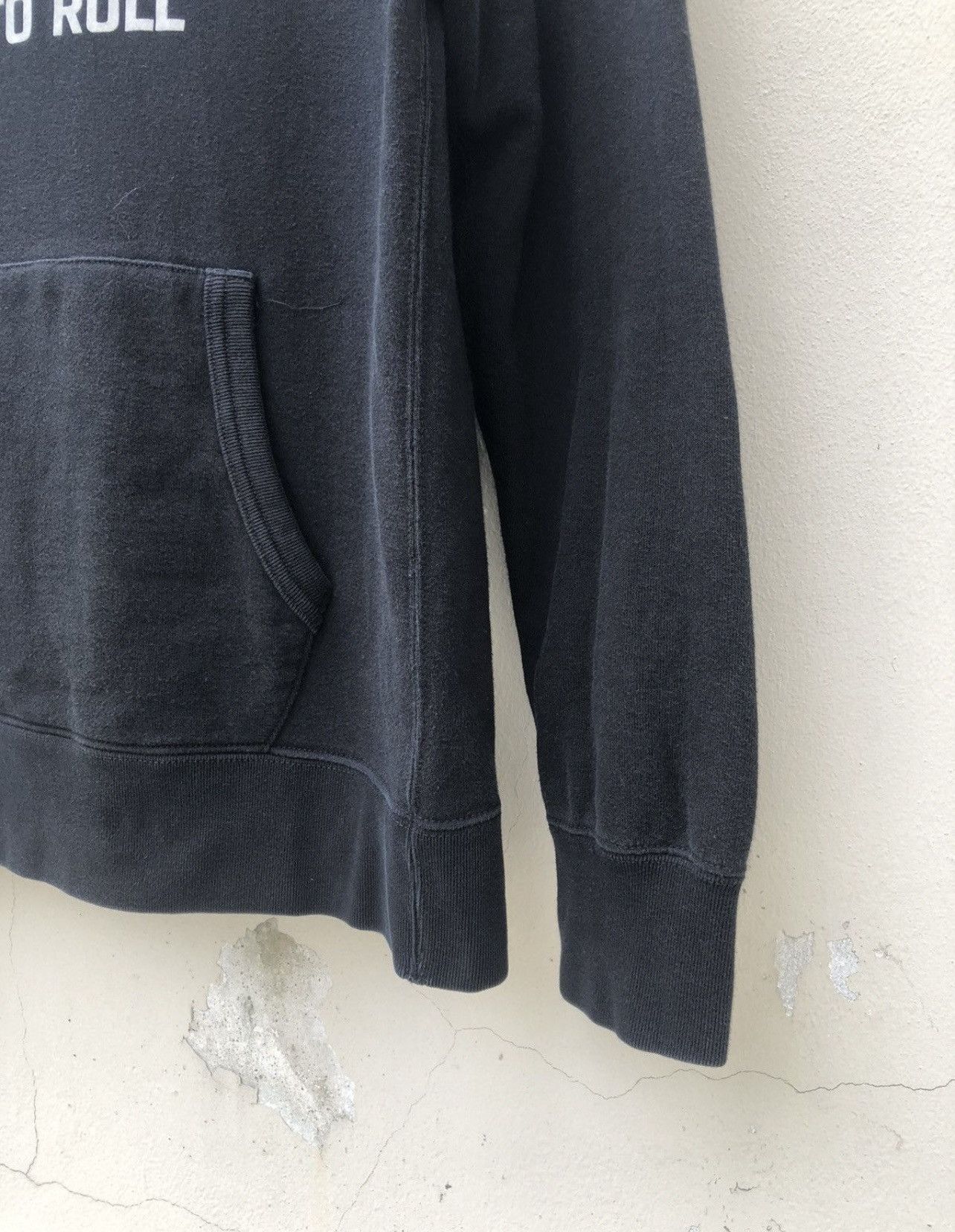 Japanese Brand Cootie Japan Garment Workers Spell Out Black Hoodie Size US S / EU 44-46 / 1 - 9 Thumbnail