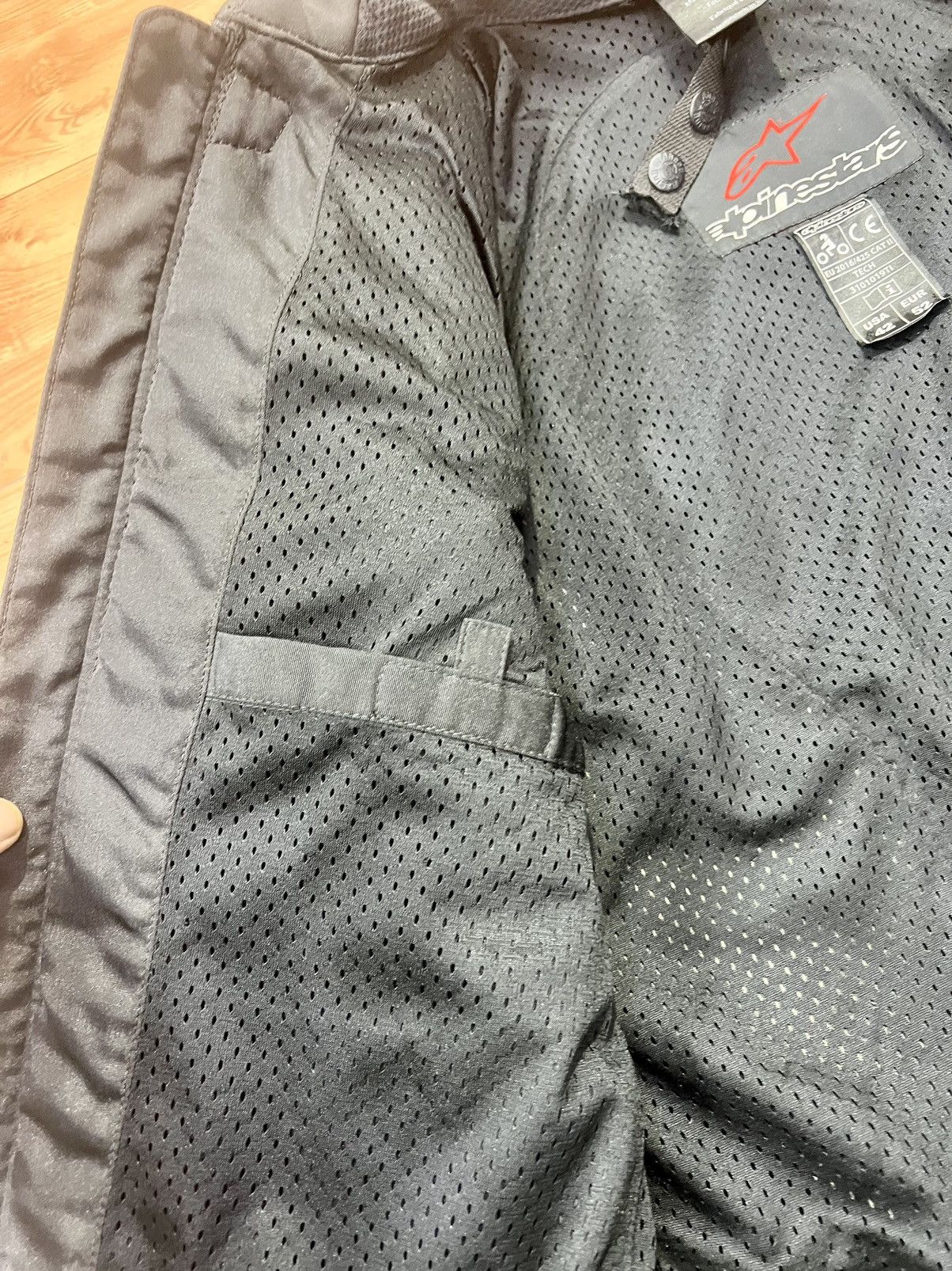 Alpinestars Alpinestars leather Riding jacket Size US L / EU 52-54 / 3 - 21 Thumbnail