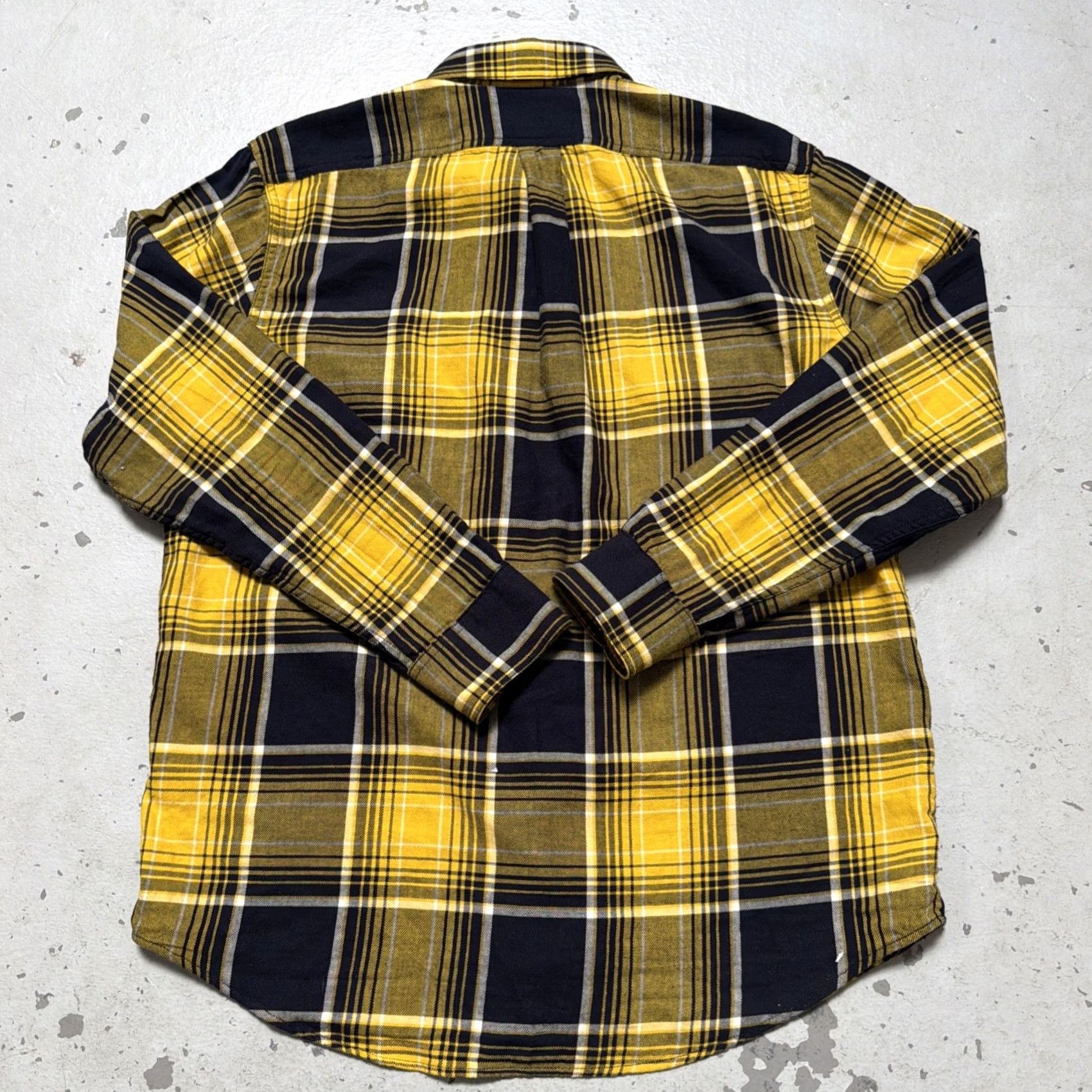 Filson Filson Lightweight Alaskan Guide Flannel Plaid Work Camp Hunting Fishing Shirt M Unisex Adults Multicolor Long Sleeve Button-Up Size US M / EU 48-50 / 2 - 5 Thumbnail