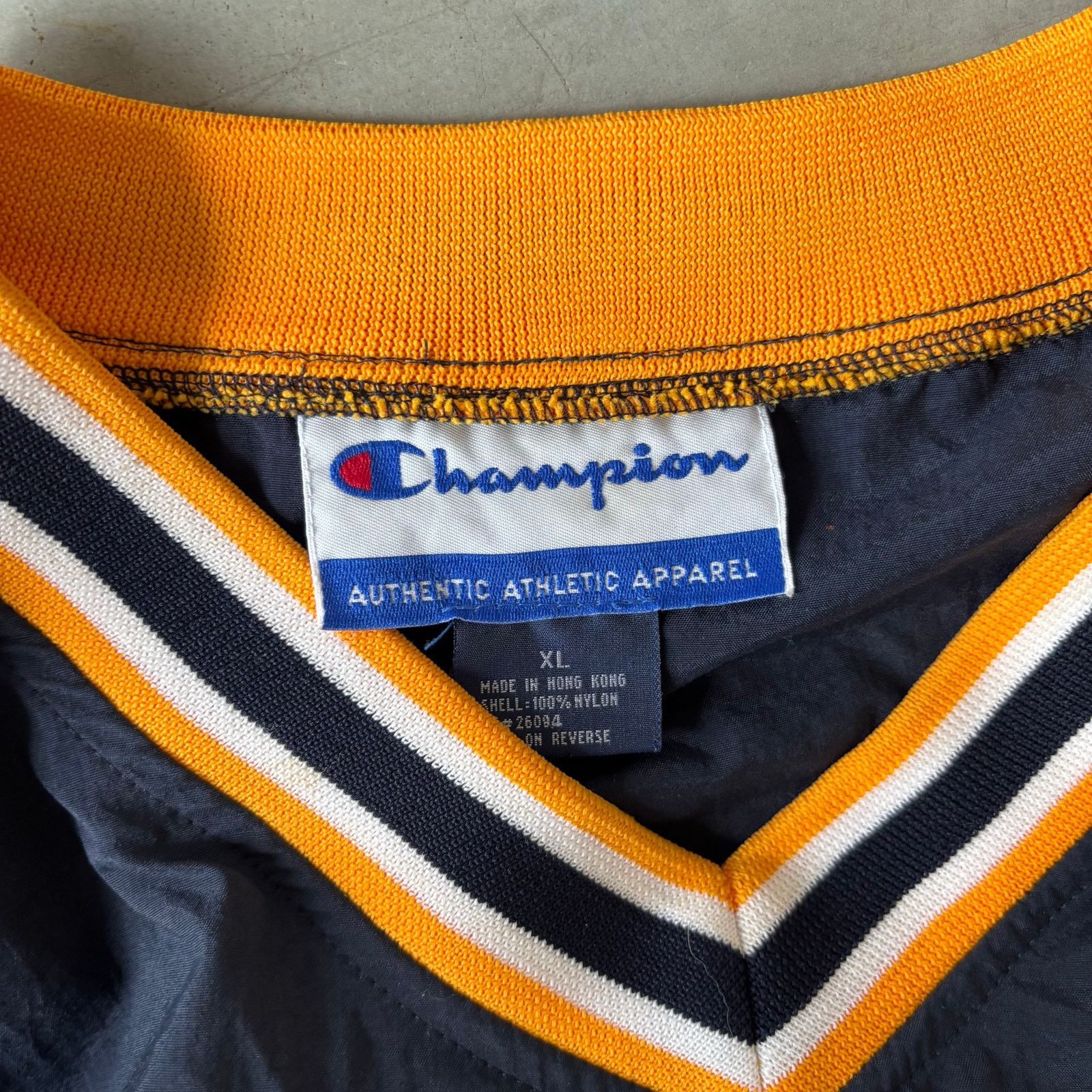 Champion vintage champion embroidered pullover windbreaker Size US XL / EU 56 / 4 - 5 Thumbnail