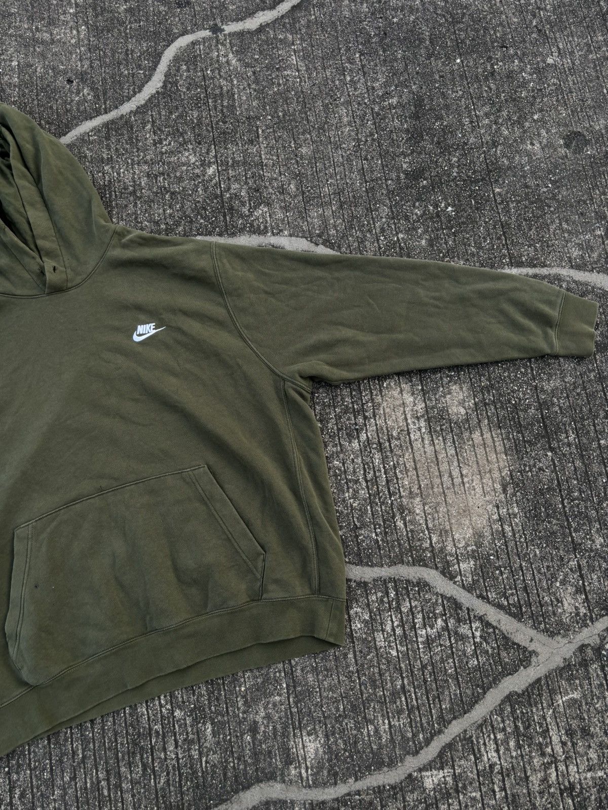 Nike Vintage Nike Logo Green Army Hoodie Size US XL / EU 56 / 4 - 8 Thumbnail