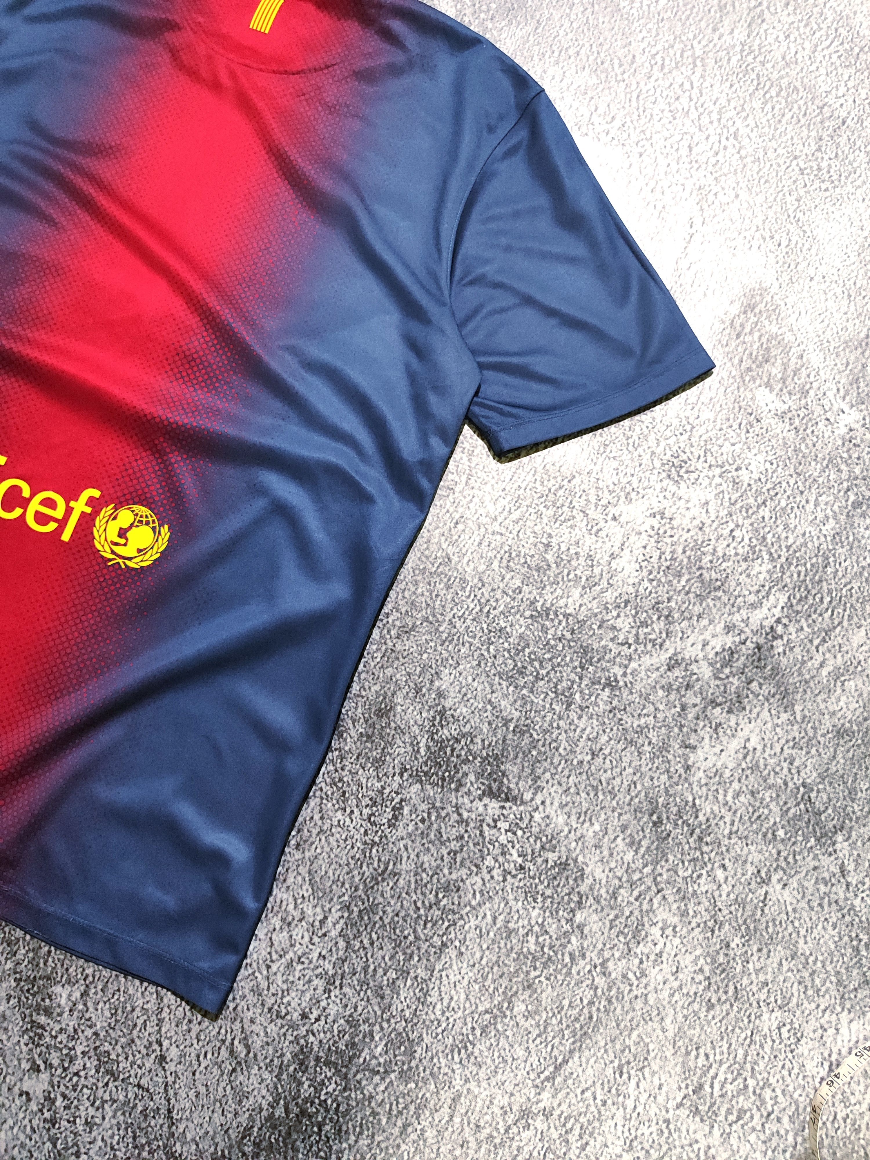 Nike Nike FC Barcelona 2012-2013 Home Jersey Size US L / EU 52-54 / 3 - 8 Thumbnail