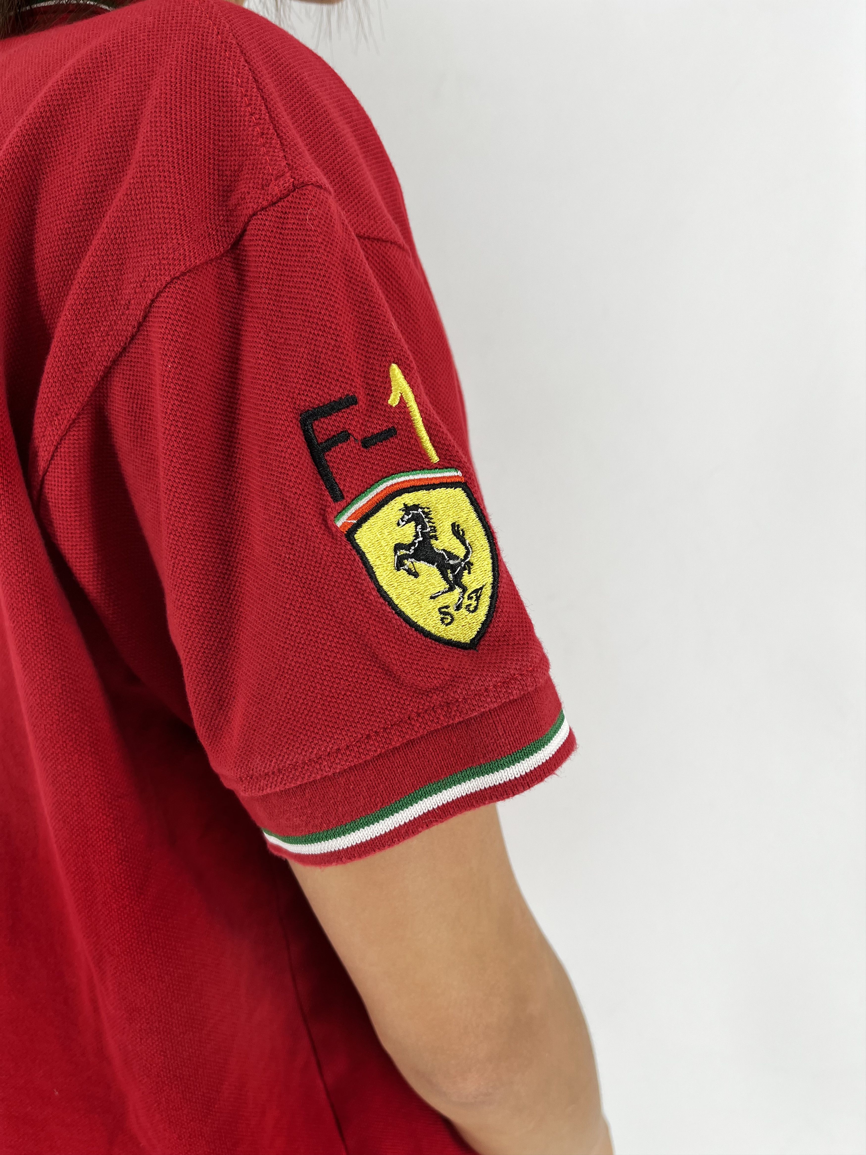 Ferrari FERRARI T SHIRT JERSEY RACING FORMULA ONE SHELL OFFICIAL Size M / US 6-8 / IT 42-44 - 7 Thumbnail