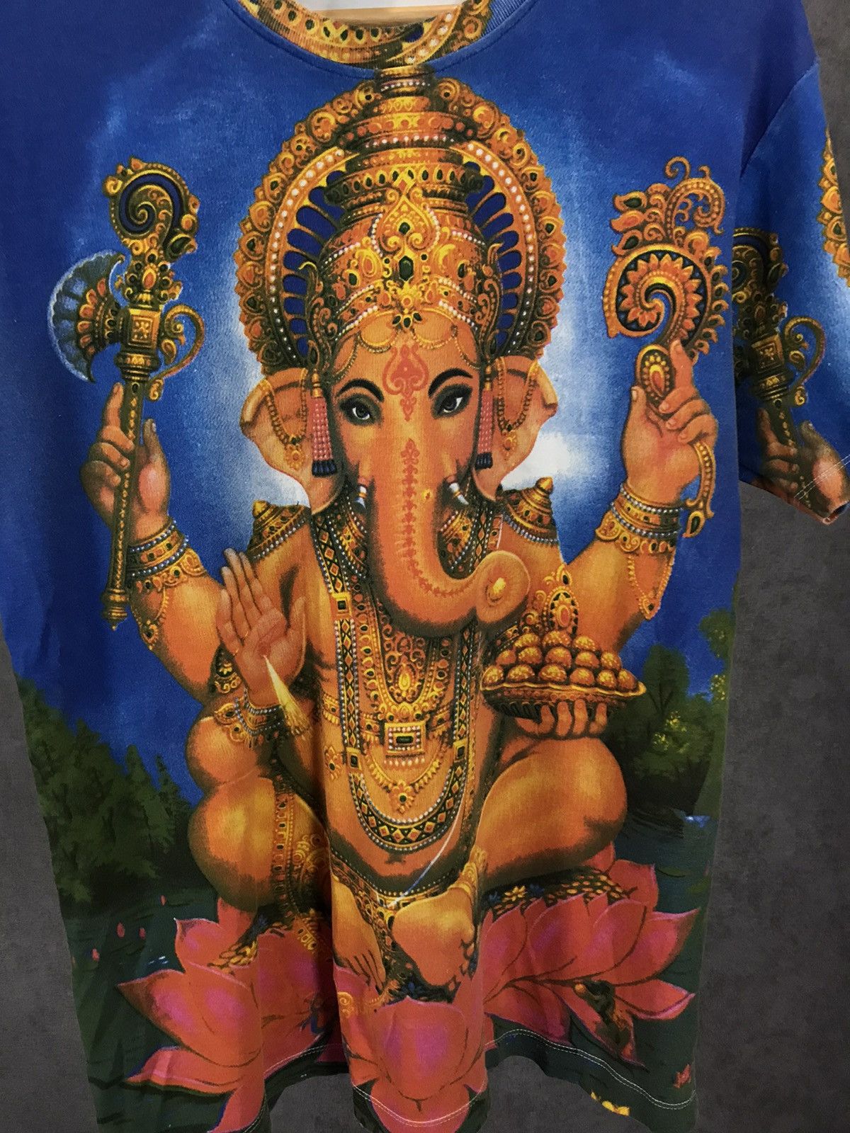 Other Thailand art other religion vintage tee Size US M / EU 48-50 / 2 - 3 Thumbnail