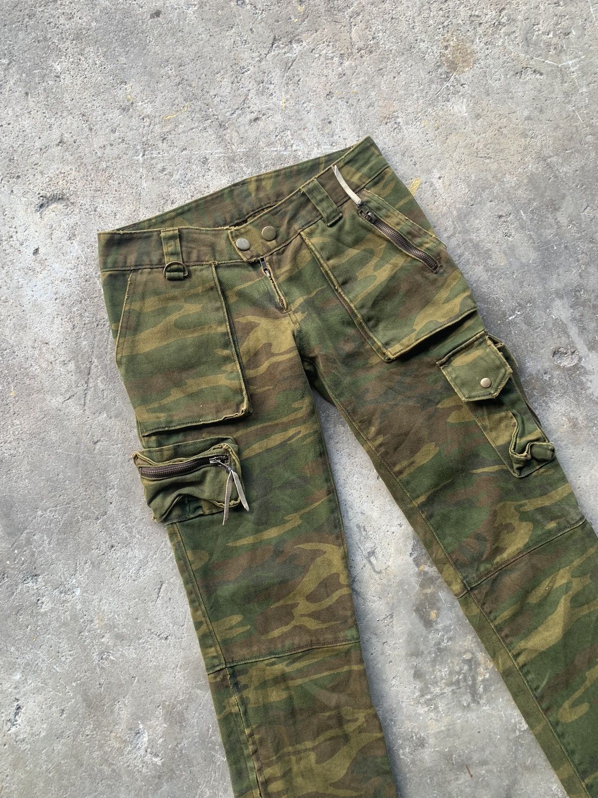 Japanese Brand Steal 🔥🔥 Goa camo multipocket bondage cargo jeans Size 27" / US 4 / IT 40 - 7 Thumbnail