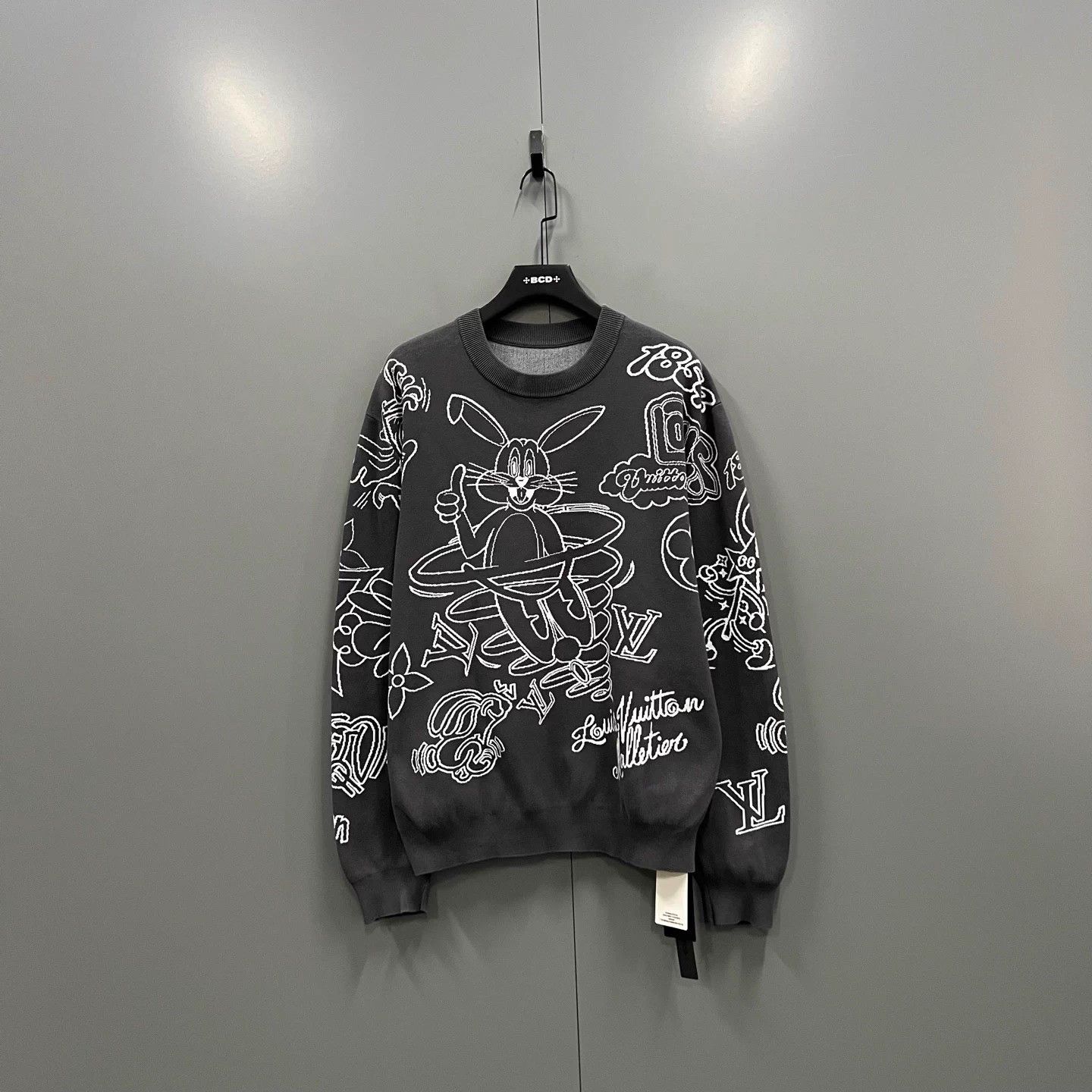 Louis Vuitton LV Bugs Bunny Print Knit Sweater XL 95 New Size US XL / EU 56 / 4 - 1 Thumbnail