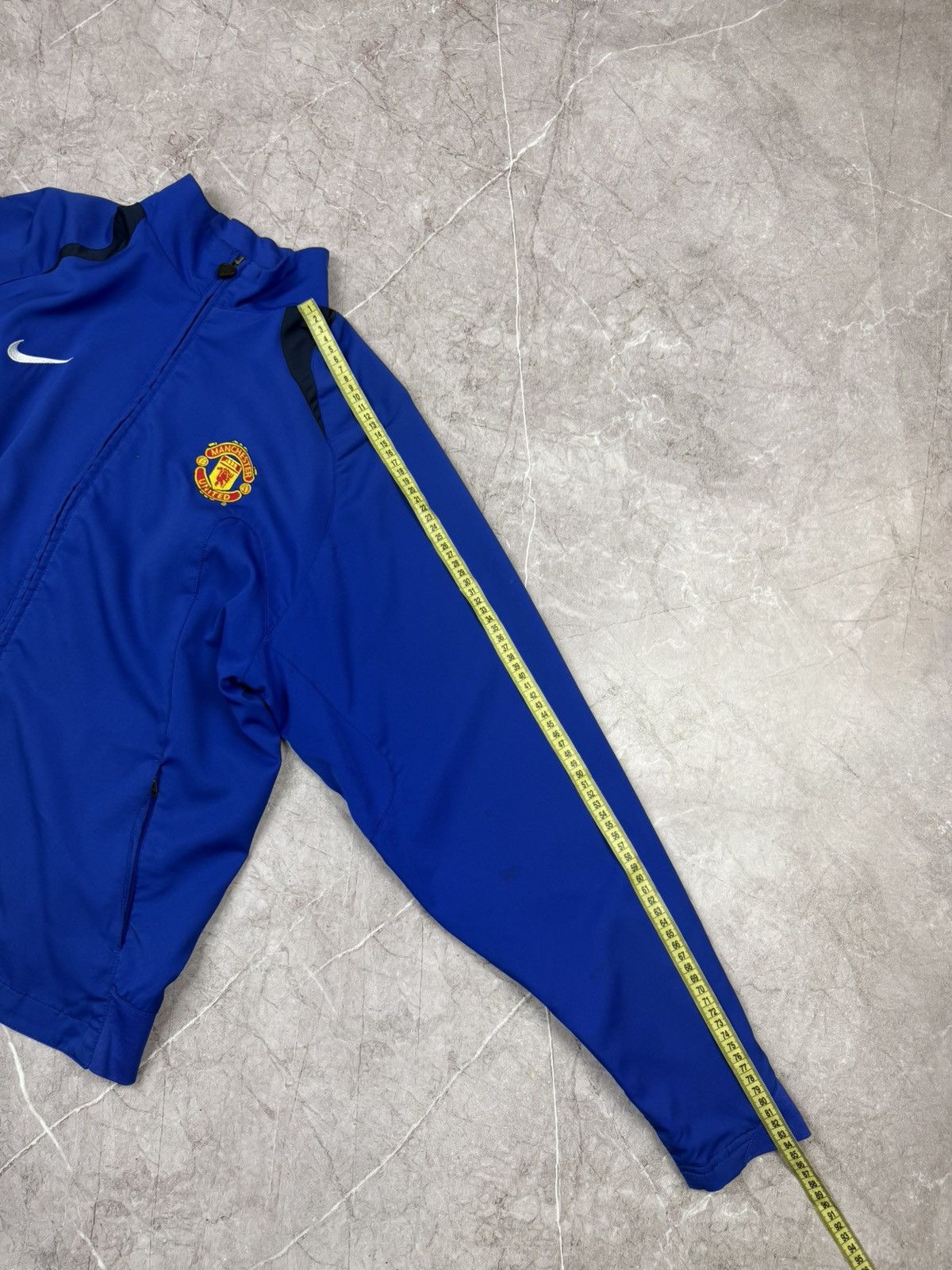 Nike Vintage Nike Manchester United Football Jacket Soccer Size US L / EU 52-54 / 3 - 21 Thumbnail
