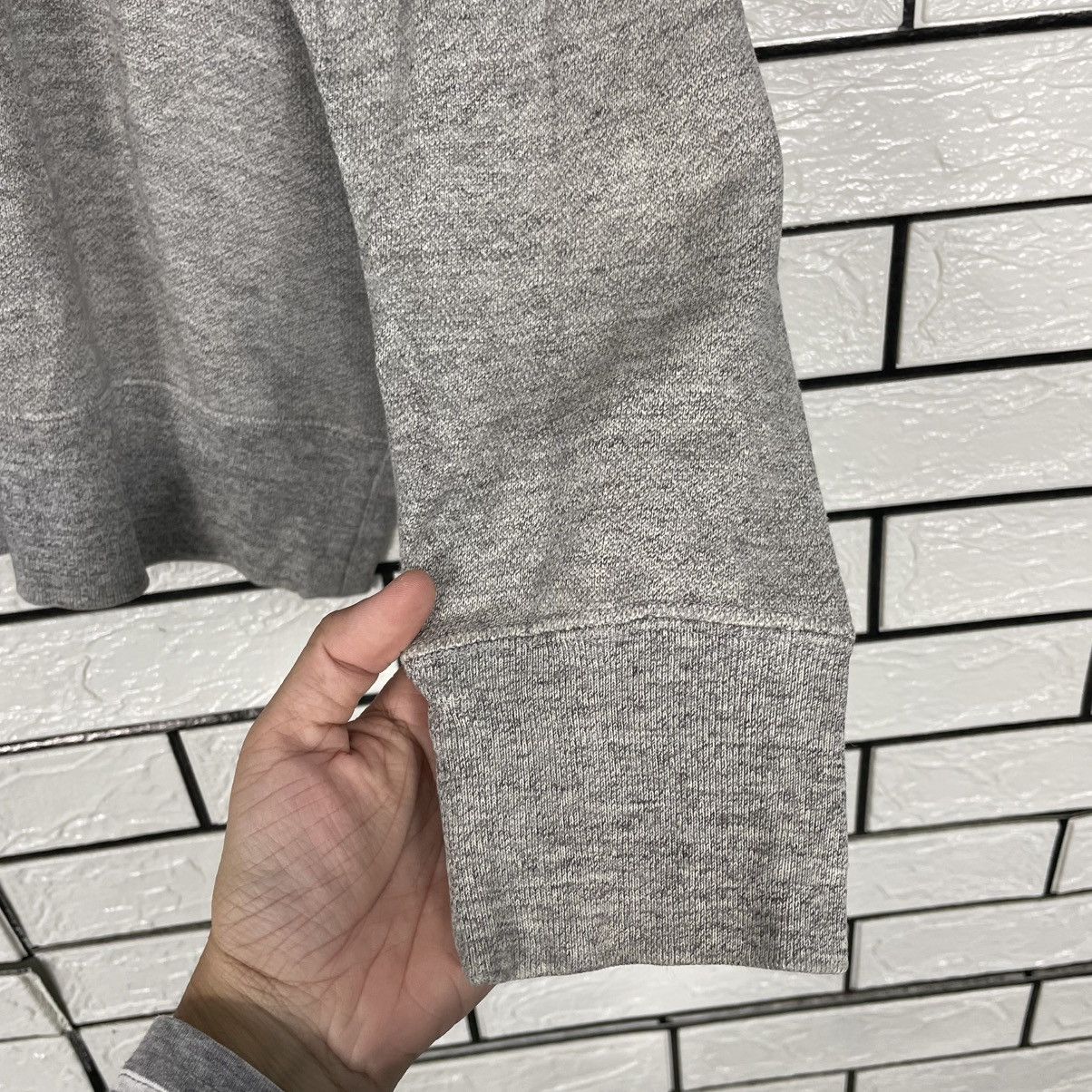 Uniqlo Uniqlo x Disney Oswald The Lucky Rabbit Sweatshirt Size US M / EU 48-50 / 2 - 9 Thumbnail