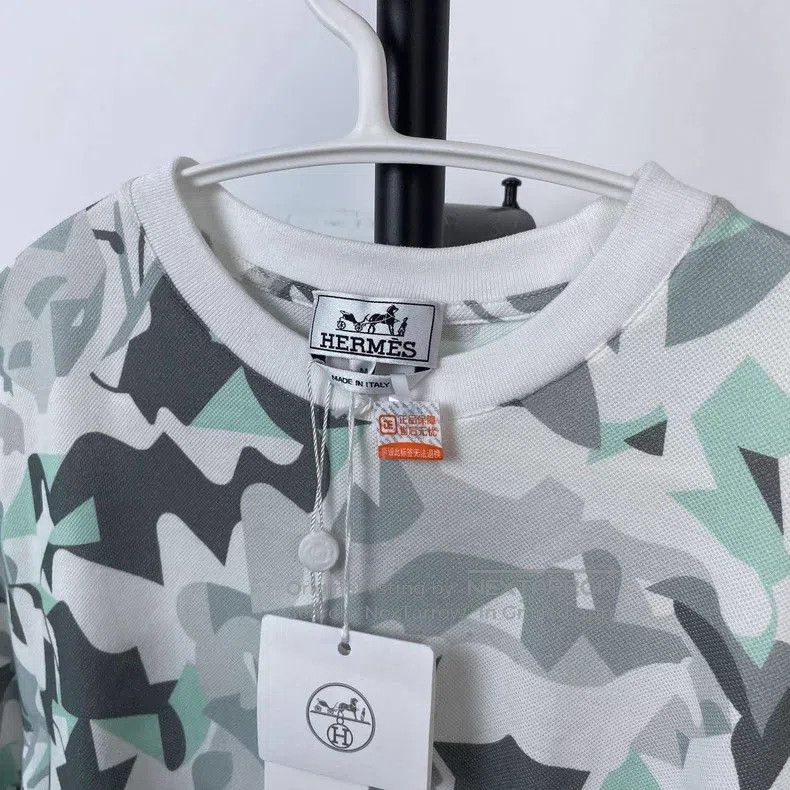 Hermes Hermes Camouflage Short-Sleeve T-Shirt, Camouflage Shirt Size US M / EU 48-50 / 2 - 5 Thumbnail