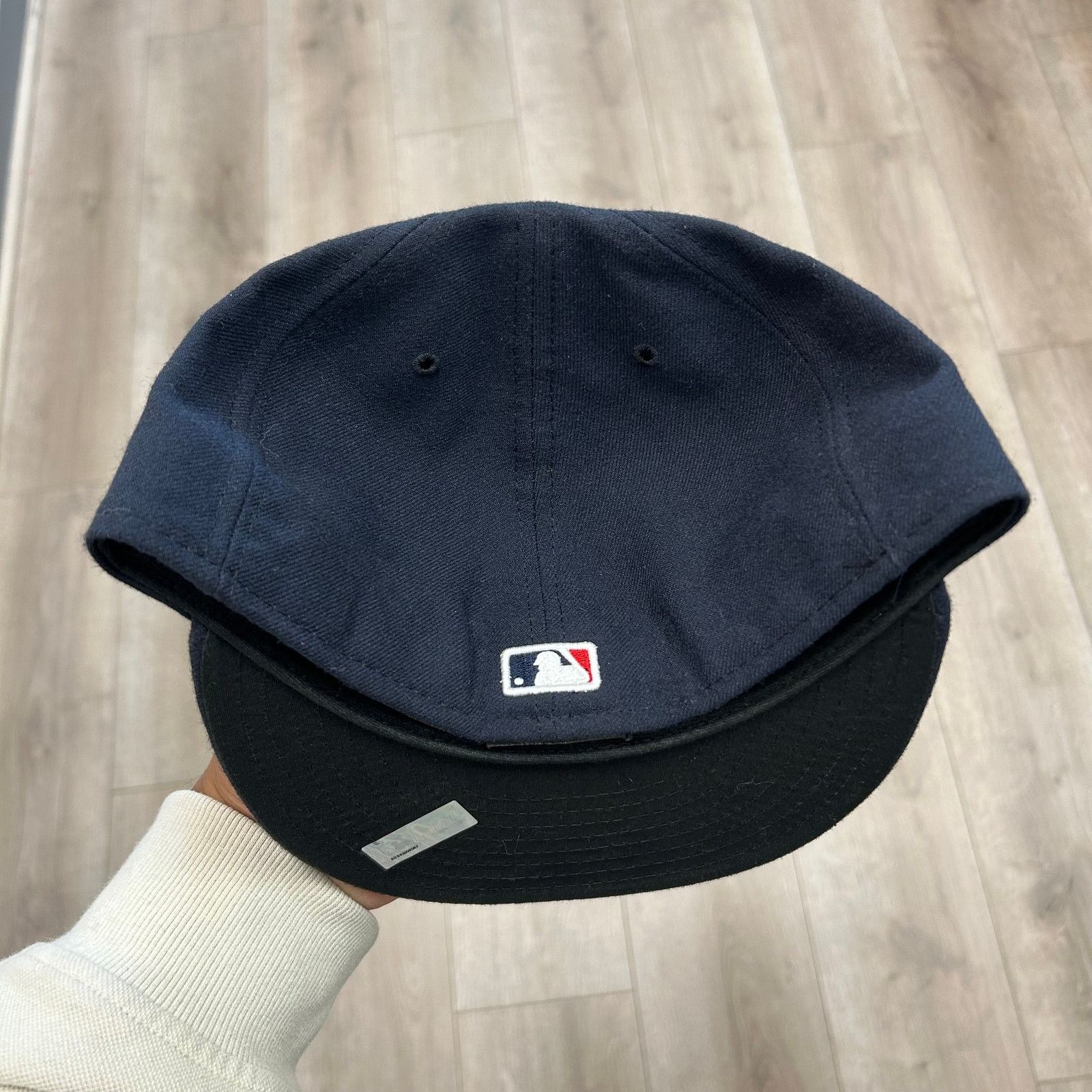 New Era New Era 59FIFTY Cleveland Indians Navy Fitted Hat sz 7 3/8 Size ONE SIZE - 4 Thumbnail