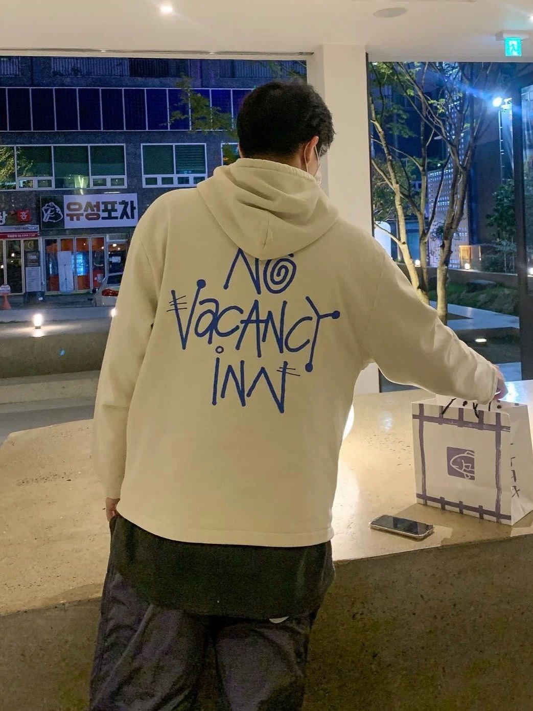 No Vacancy Inn Stussy x NO VACANCY INN 20SS Hoodie Cream Graffiti Print S Size US S / EU 44-46 / 1 - 4 Thumbnail